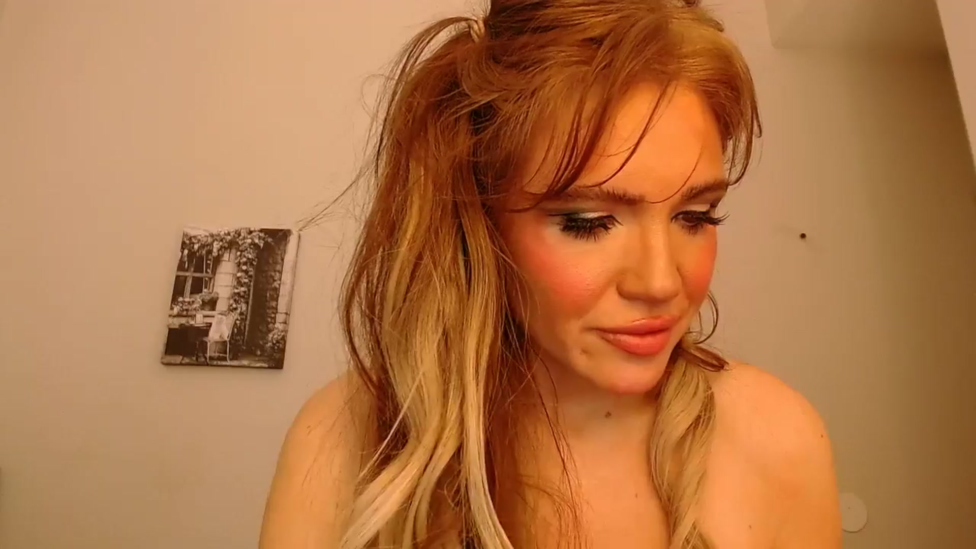 Gallery image thumbnail from PokeAPuss's myfreecams stream on, 12/31/2025, 12:09 image 19 of 20