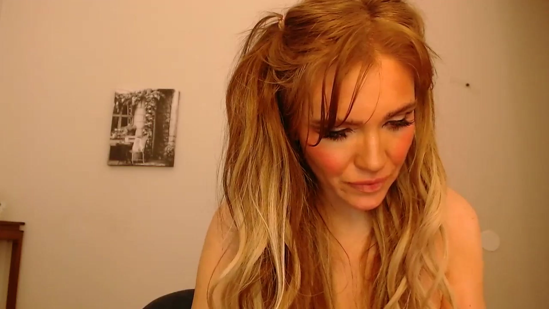 Gallery image thumbnail from PokeAPuss's myfreecams stream on, 12/31/2025, 13:35 image 14 of 20