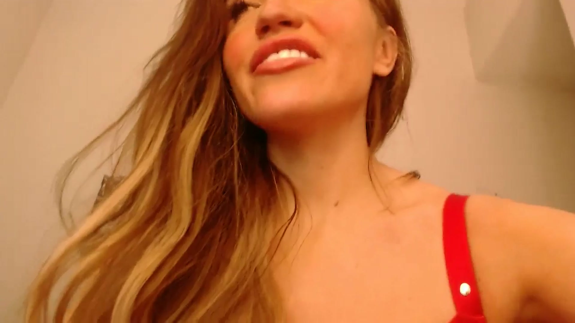 Gallery image thumbnail from PokeAPuss's myfreecams stream on, 01/04/2026, 03:25 image 11 of 20