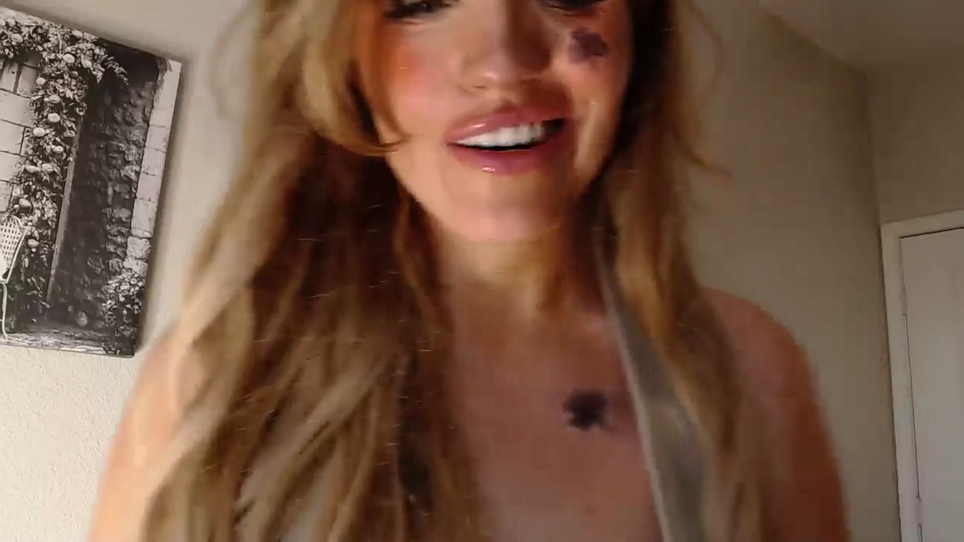 Gallery image thumbnail from PokeAPuss's myfreecams stream on, 03/18/2026, 01:51 image 8 of 20