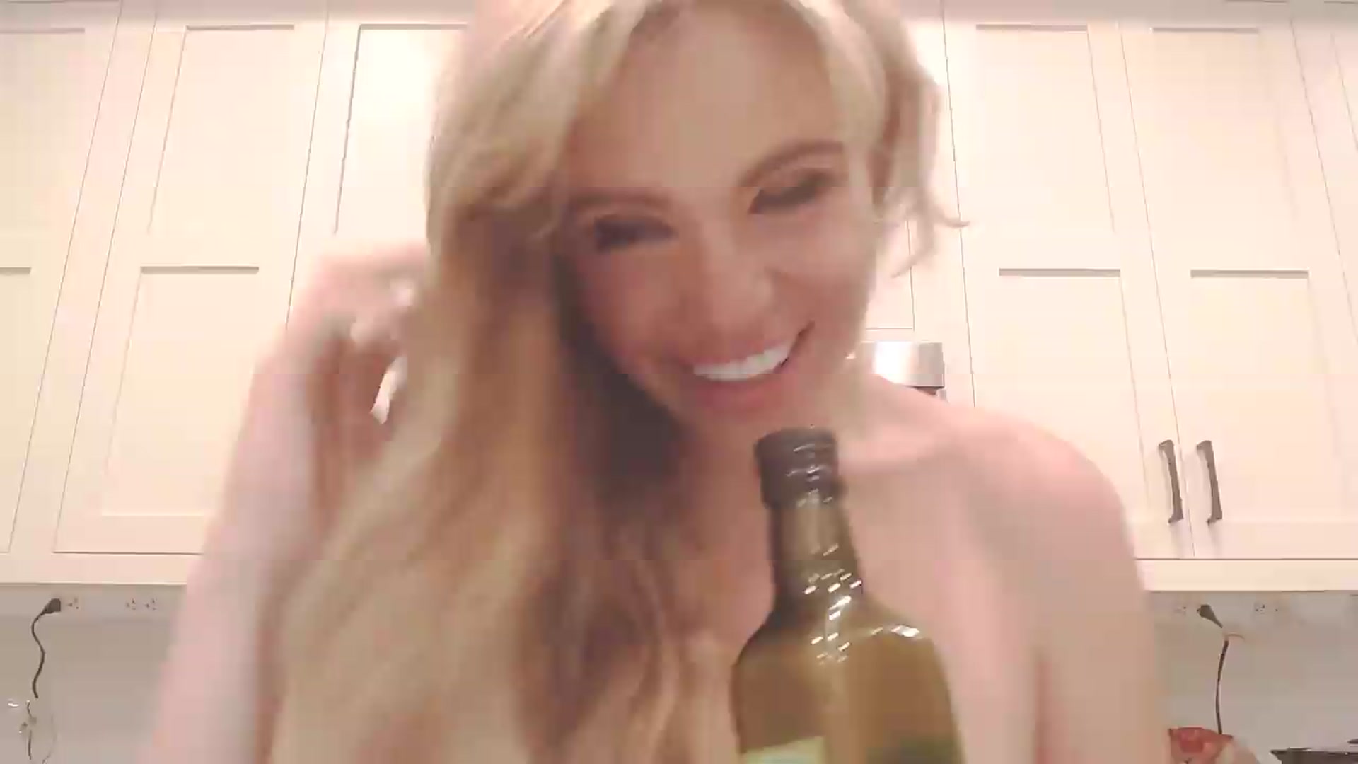 Gallery image thumbnail from PokeAPuss's myfreecams stream on, 04/29/2026, 11:52 image 10 of 20
