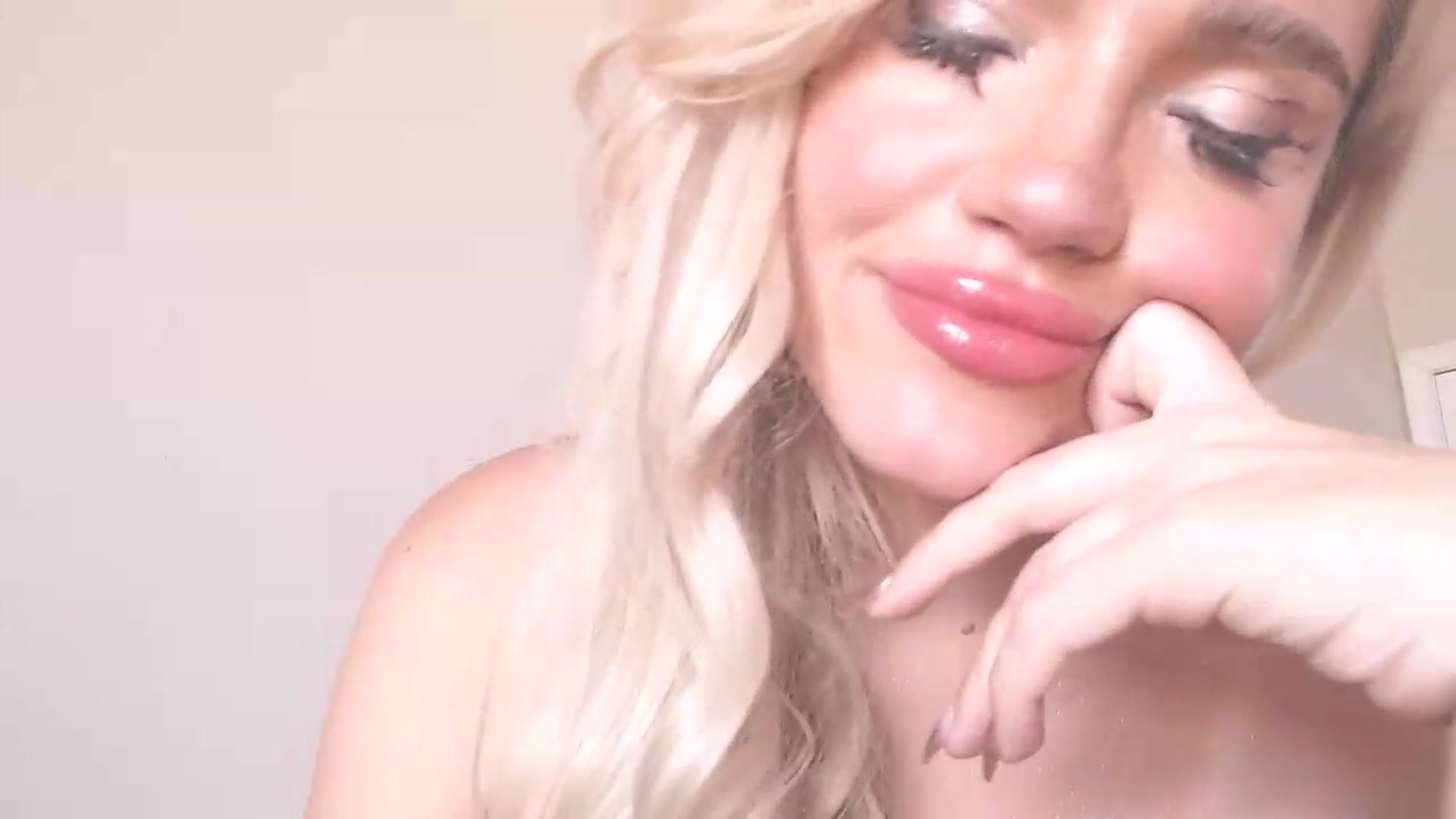 Gallery image thumbnail from PokeAPuss's myfreecams stream on, 07/12/2026, 23:10 image 16 of 20