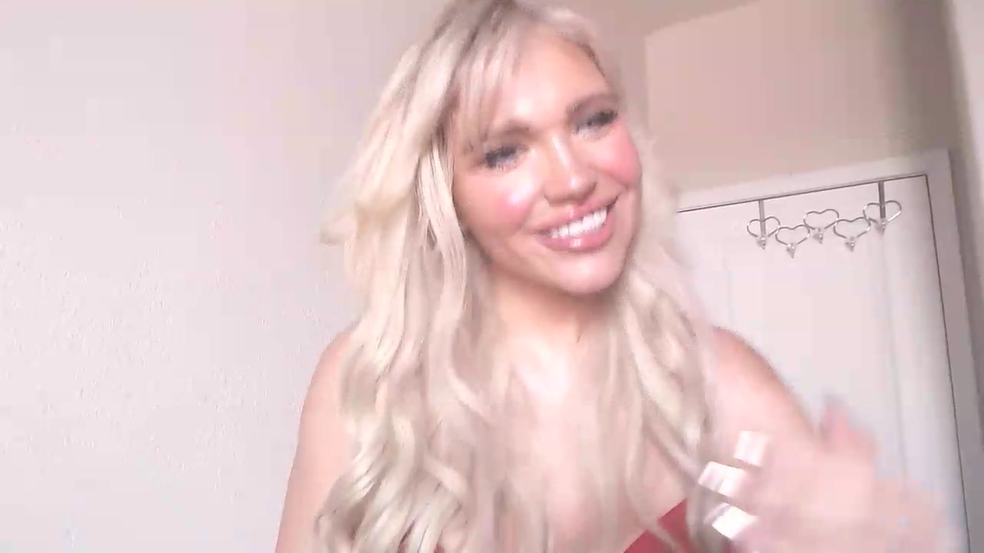 Gallery image thumbnail from PokeAPuss's myfreecams stream on, 07/19/2026, 24:03 image 4 of 20