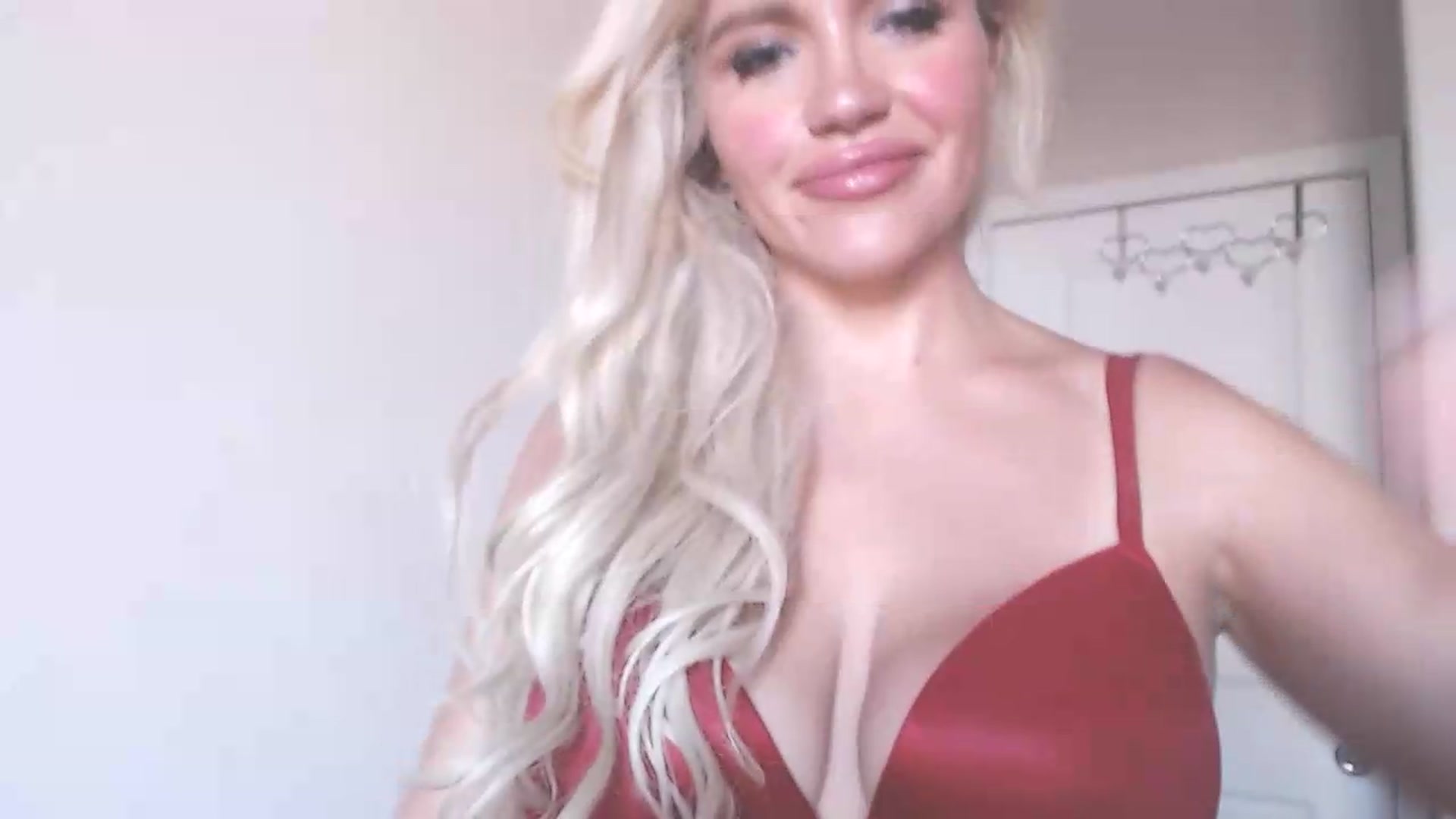 Gallery image thumbnail from PokeAPuss's myfreecams stream on, 07/19/2026, 01:52 image 3 of 20