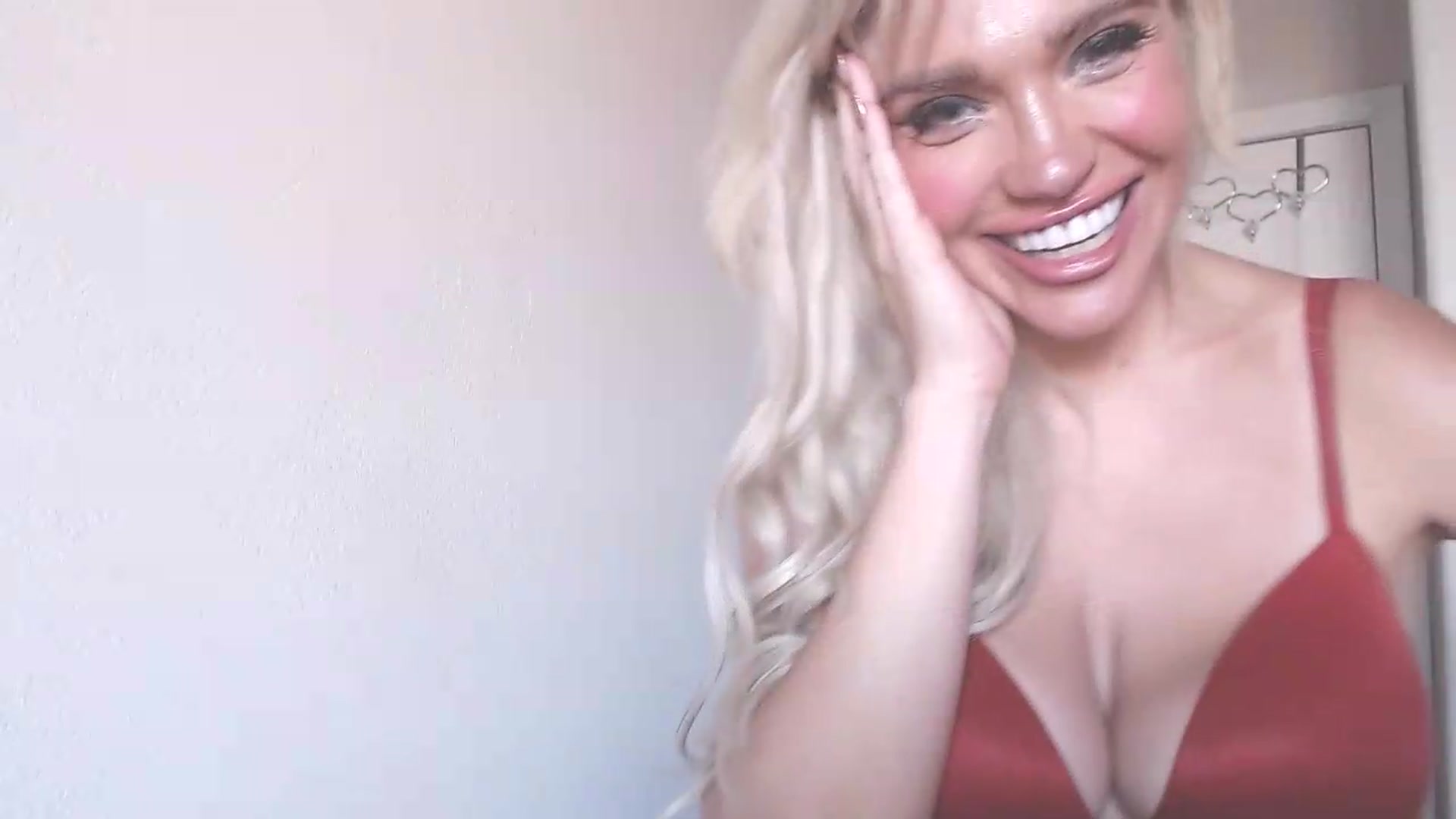 Gallery image thumbnail from PokeAPuss's myfreecams stream on, 07/19/2026, 01:52 image 7 of 20