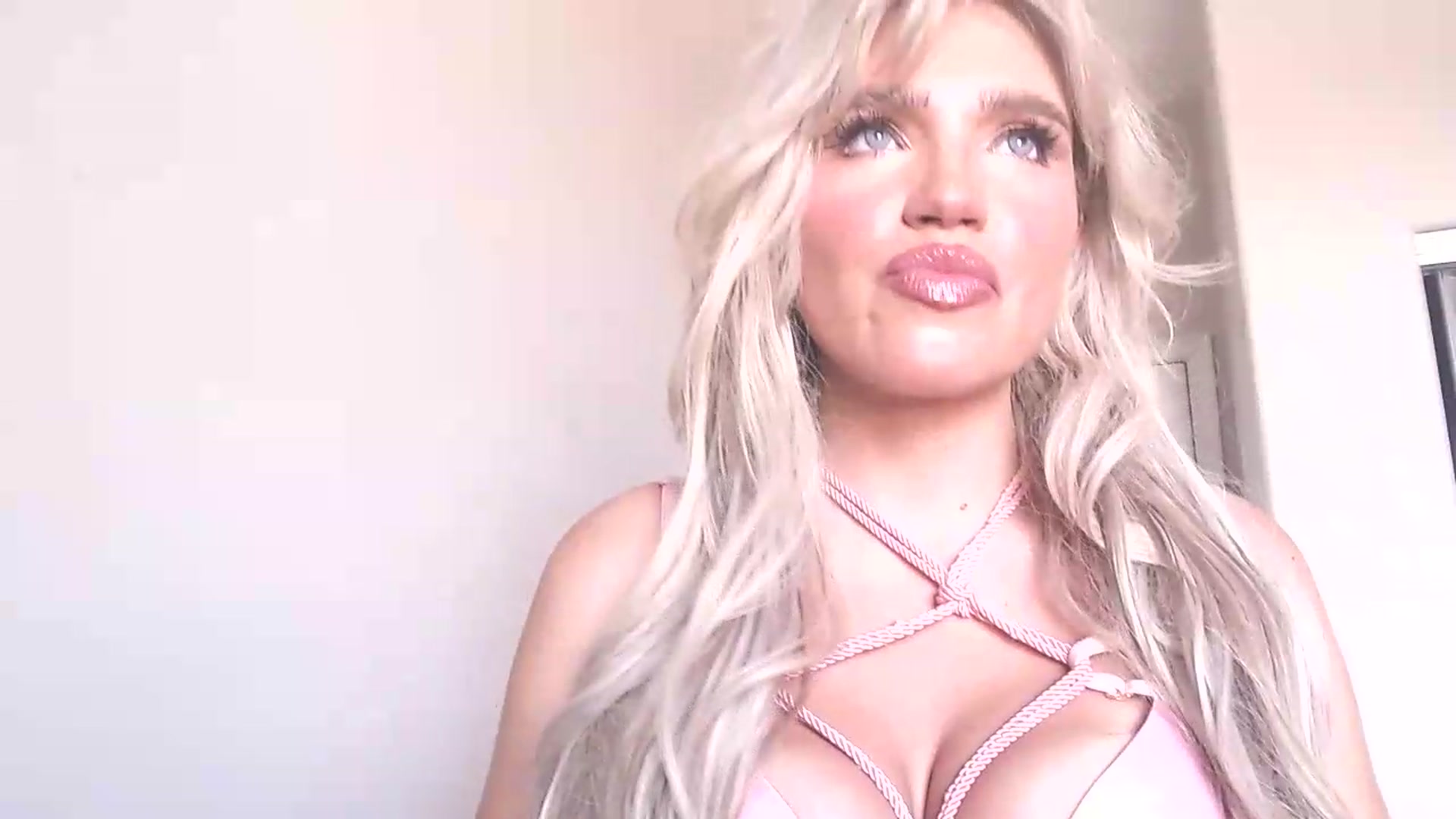 Gallery image thumbnail from PokeAPuss's myfreecams stream on, 08/07/2026, 21:19 image 12 of 20