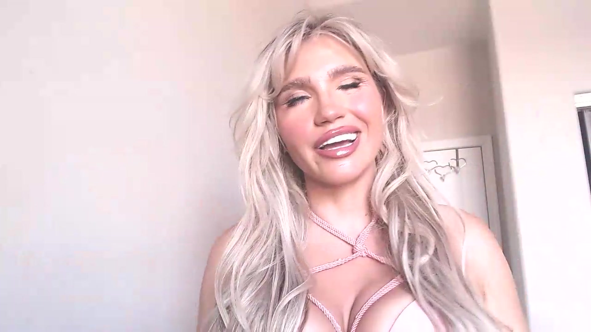 Gallery image thumbnail from PokeAPuss's myfreecams stream on, 08/07/2026, 21:19 image 13 of 20