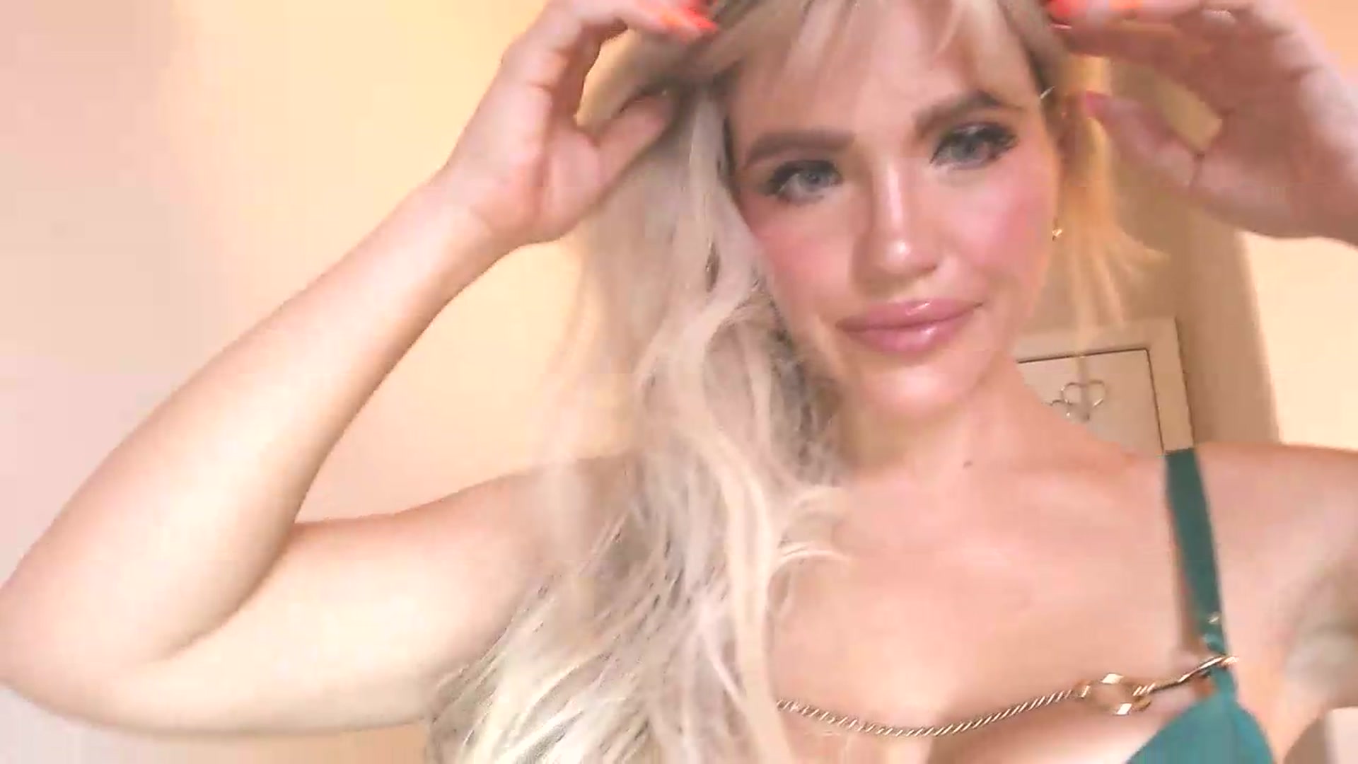 Gallery image thumbnail from PokeAPuss's myfreecams stream on, 08/22/2026, 14:34 image 6 of 20