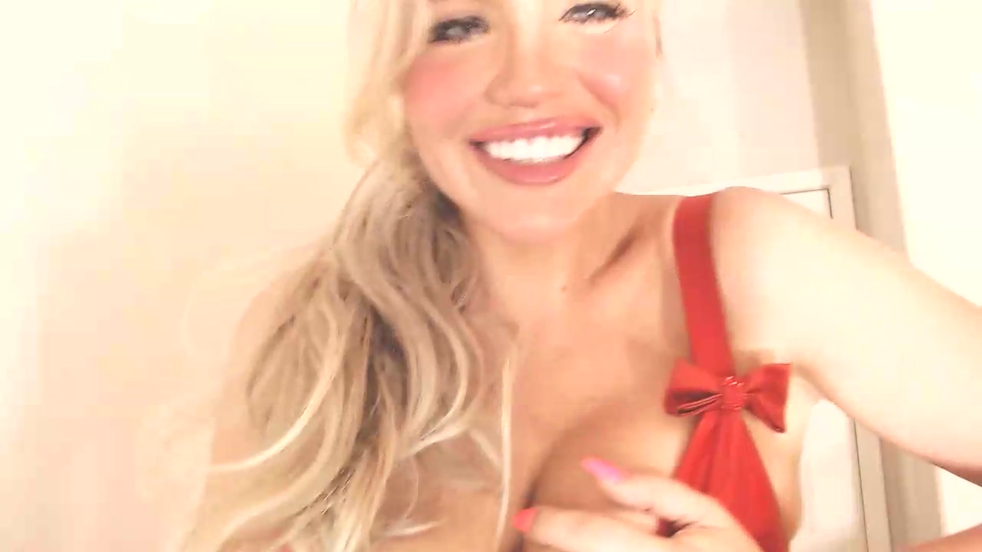 Gallery image thumbnail from PokeAPuss's myfreecams stream on, 08/23/2026, 11:04 image 3 of 20