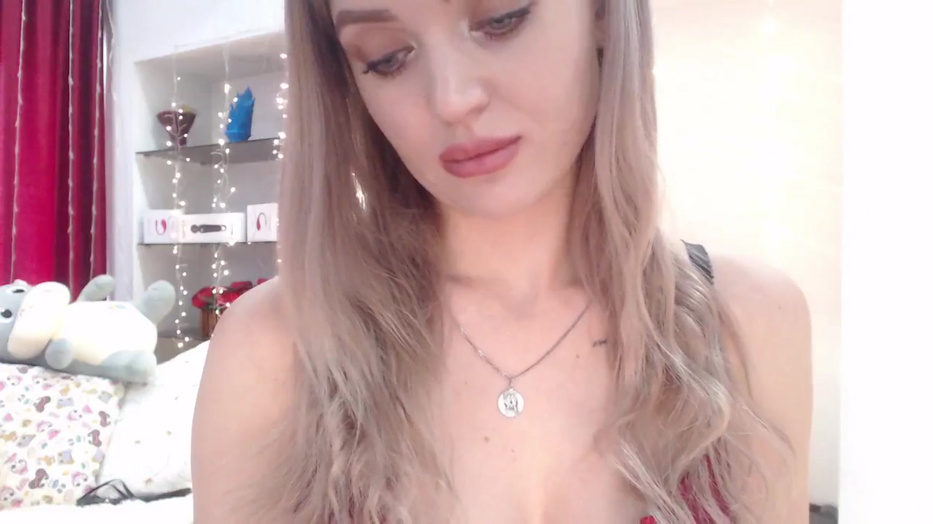 Gallery image thumbnail from PokieVivian's myfreecams stream on, 06/12/2024, 09:29 image 4 of 20