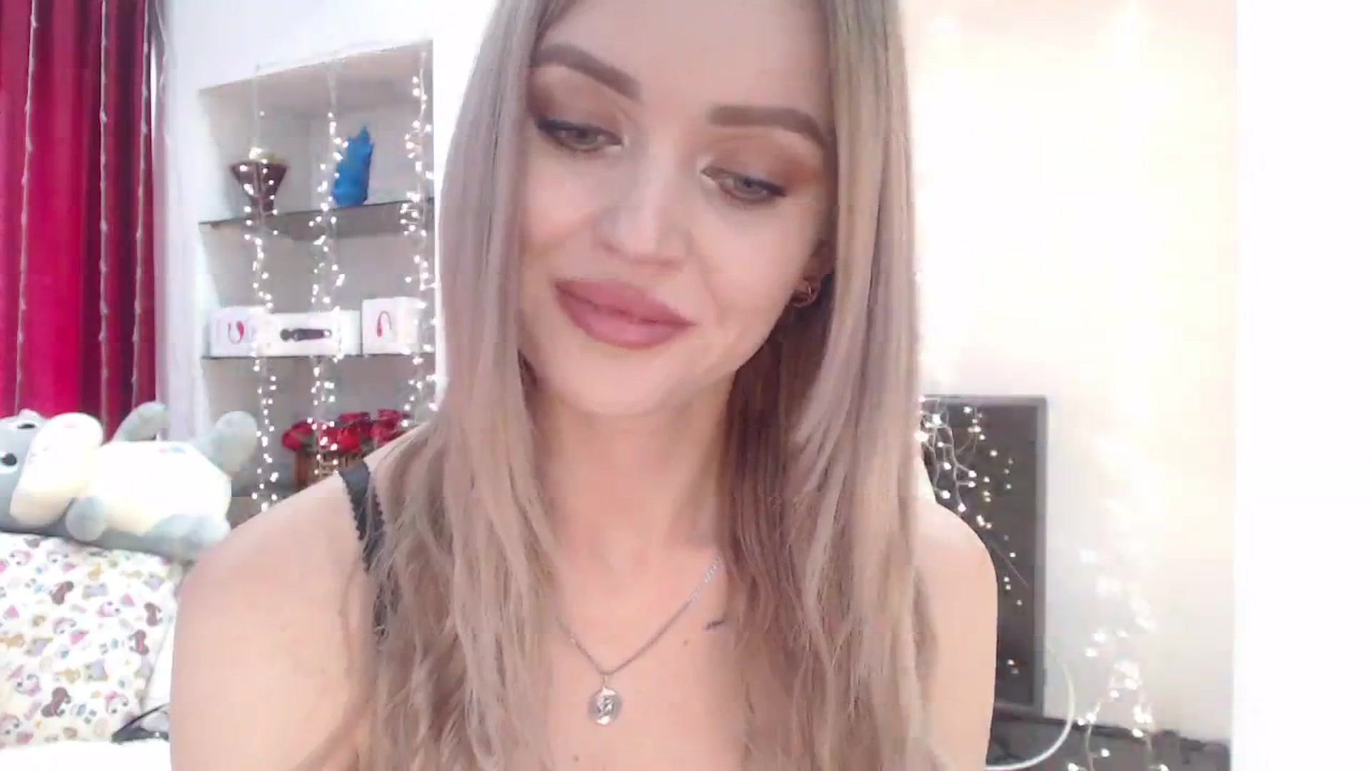 Gallery image thumbnail from PokieVivian's myfreecams stream on, 06/12/2024, 09:29 image 5 of 20