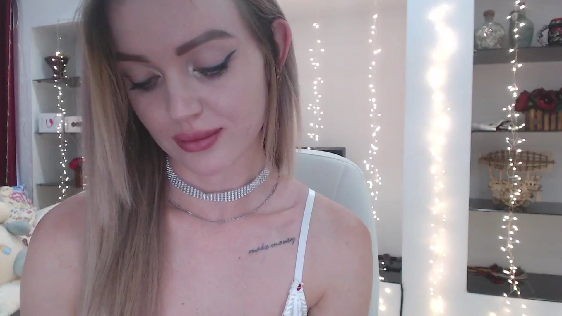 Gallery image thumbnail from PokieVivian's myfreecams stream on, 06/17/2024, 08:42 image 13 of 20