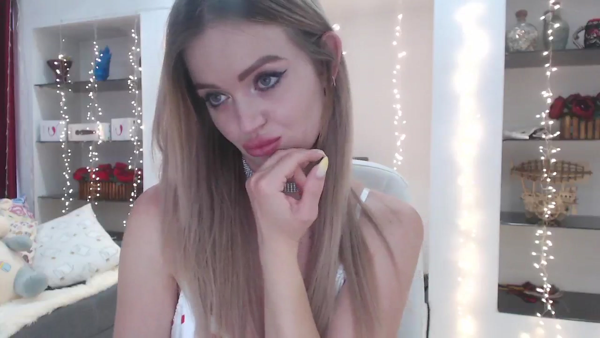 Gallery image thumbnail from PokieVivian's myfreecams stream on, 06/17/2024, 08:42 image 20 of 20