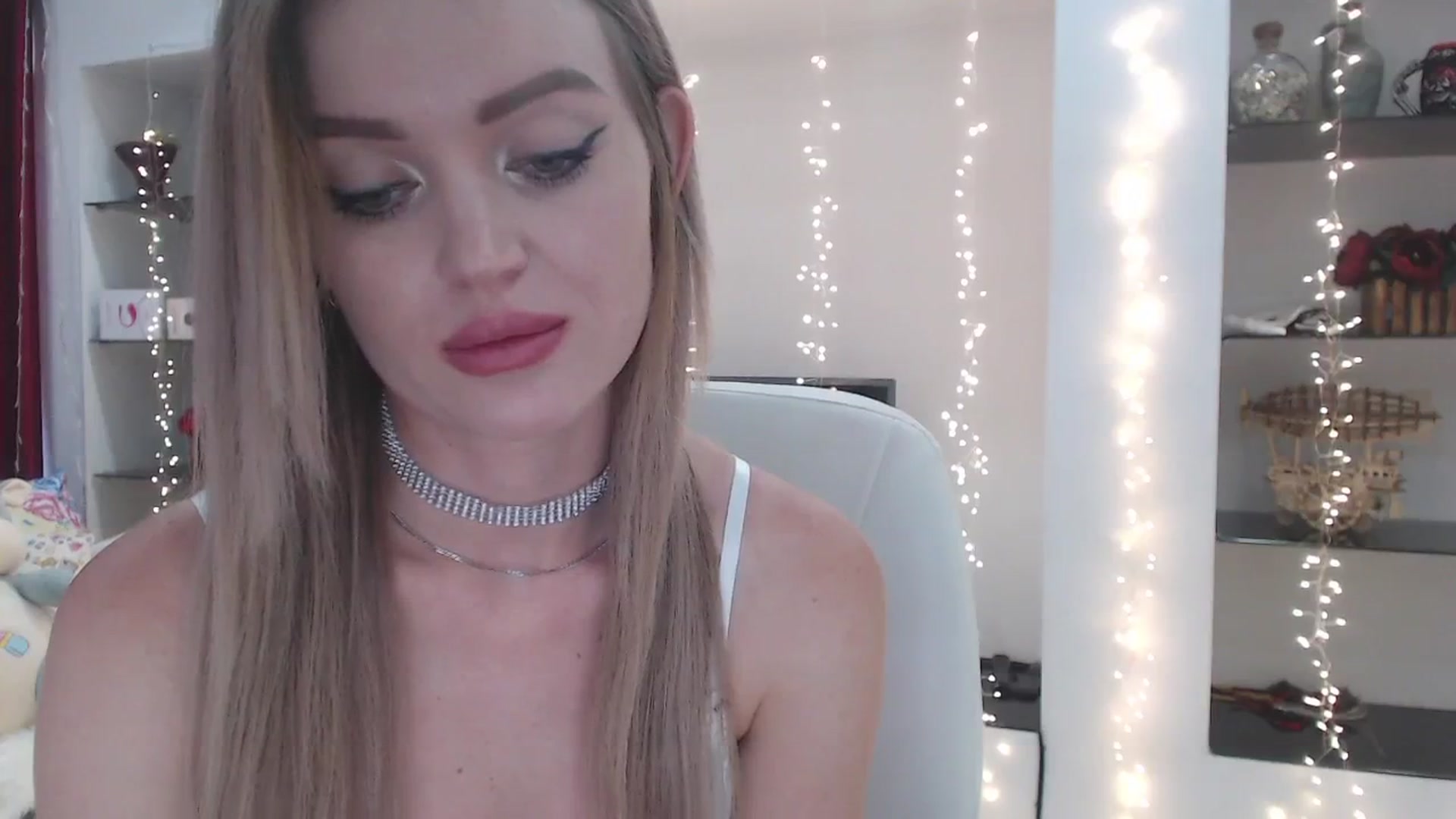 Gallery image thumbnail from PokieVivian's myfreecams stream on, 06/17/2024, 08:42 image 11 of 20
