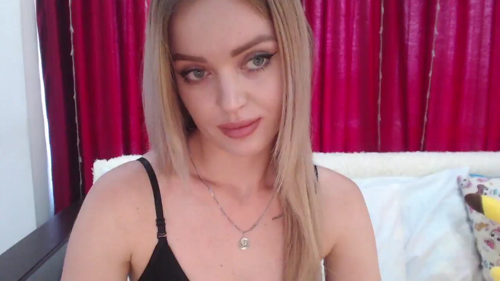 Gallery image thumbnail from PokieVivian's myfreecams stream on, 06/18/2024, 09:20 image 14 of 20