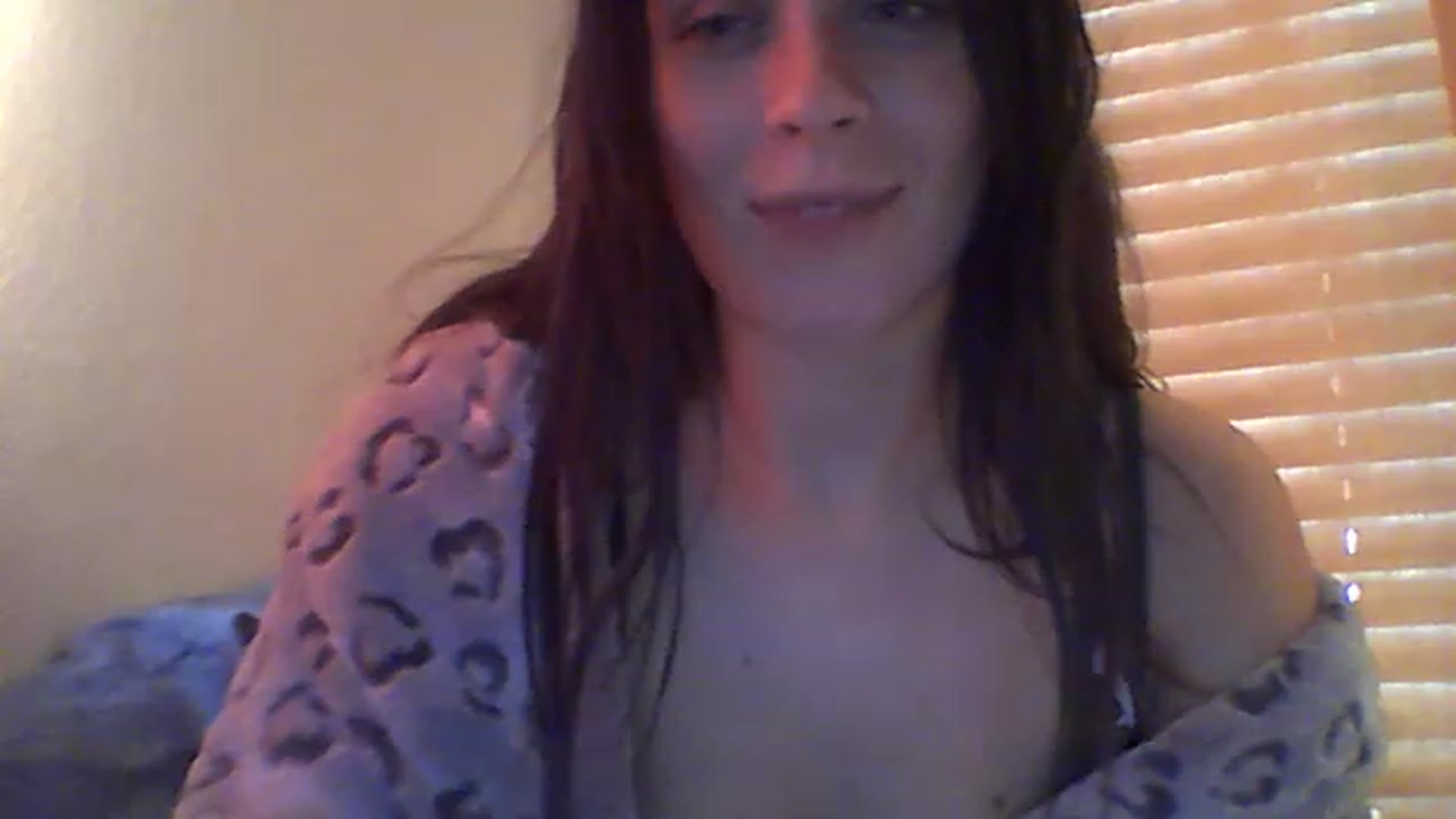 Gallery image thumbnail from PolPrincess's myfreecams stream on, 12/11/2022, 20:13 image 18 of 20