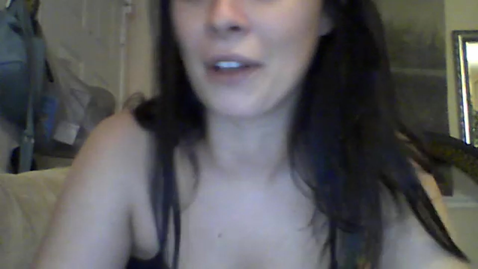 Gallery image thumbnail from PolPrincess's myfreecams stream on, 12/12/2022, 17:33 image 18 of 20