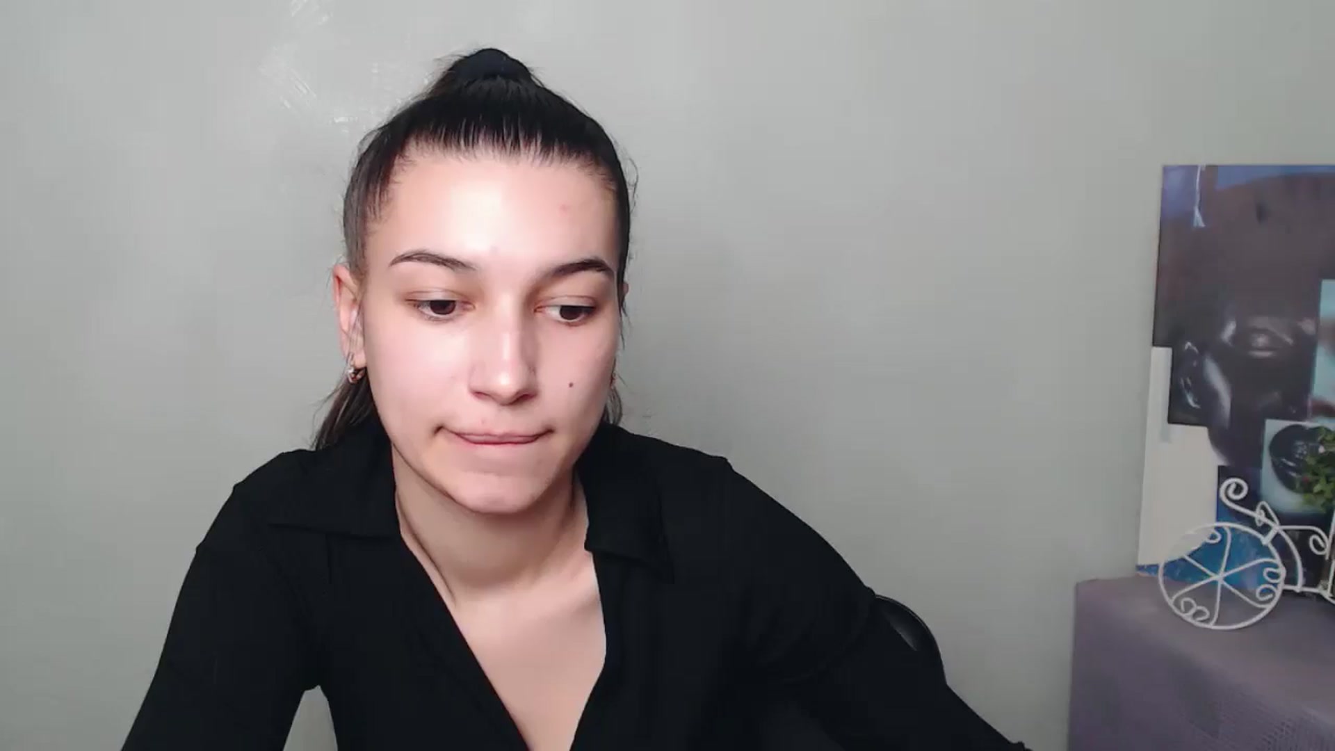 Gallery image thumbnail from PolaKim_'s myfreecams stream on, 03/17/2025, 11:21 image 10 of 20
