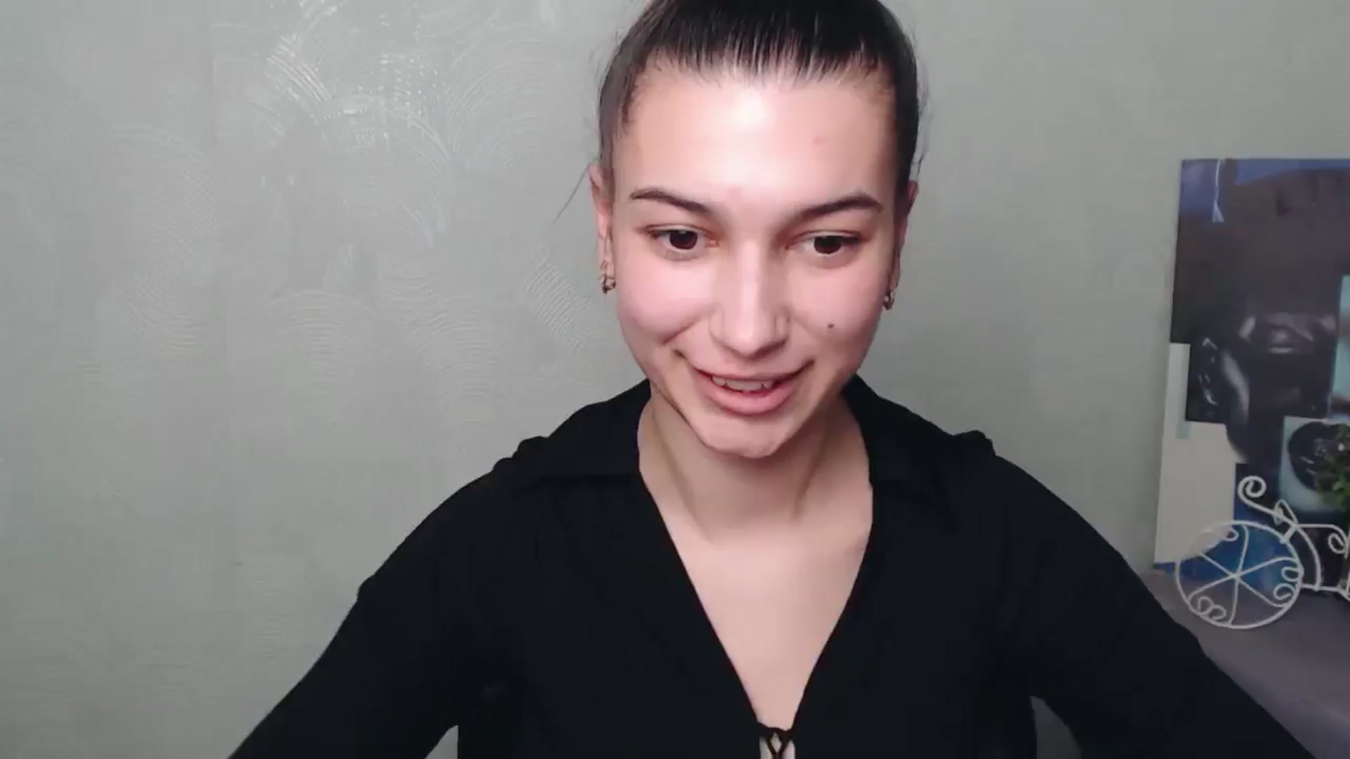 Gallery image thumbnail from PolaKim_'s myfreecams stream on, 03/17/2025, 14:37 image 19 of 20
