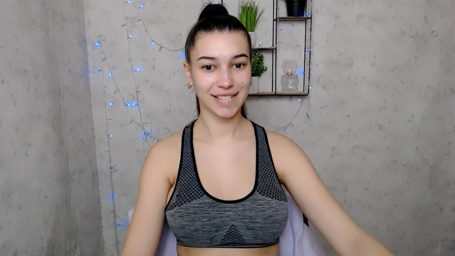 Gallery image thumbnail from PolaKim_'s myfreecams stream on, 03/18/2025, 07:07 image 17 of 20