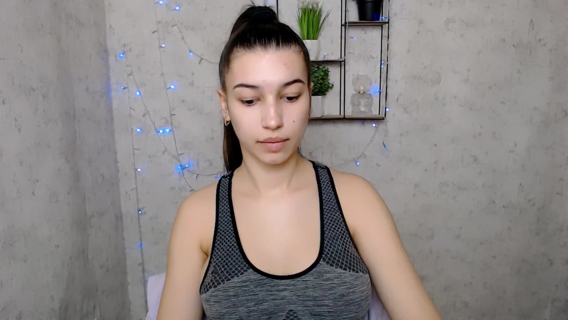 Gallery image thumbnail from PolaKim_'s myfreecams stream on, 03/18/2025, 07:07 image 4 of 20