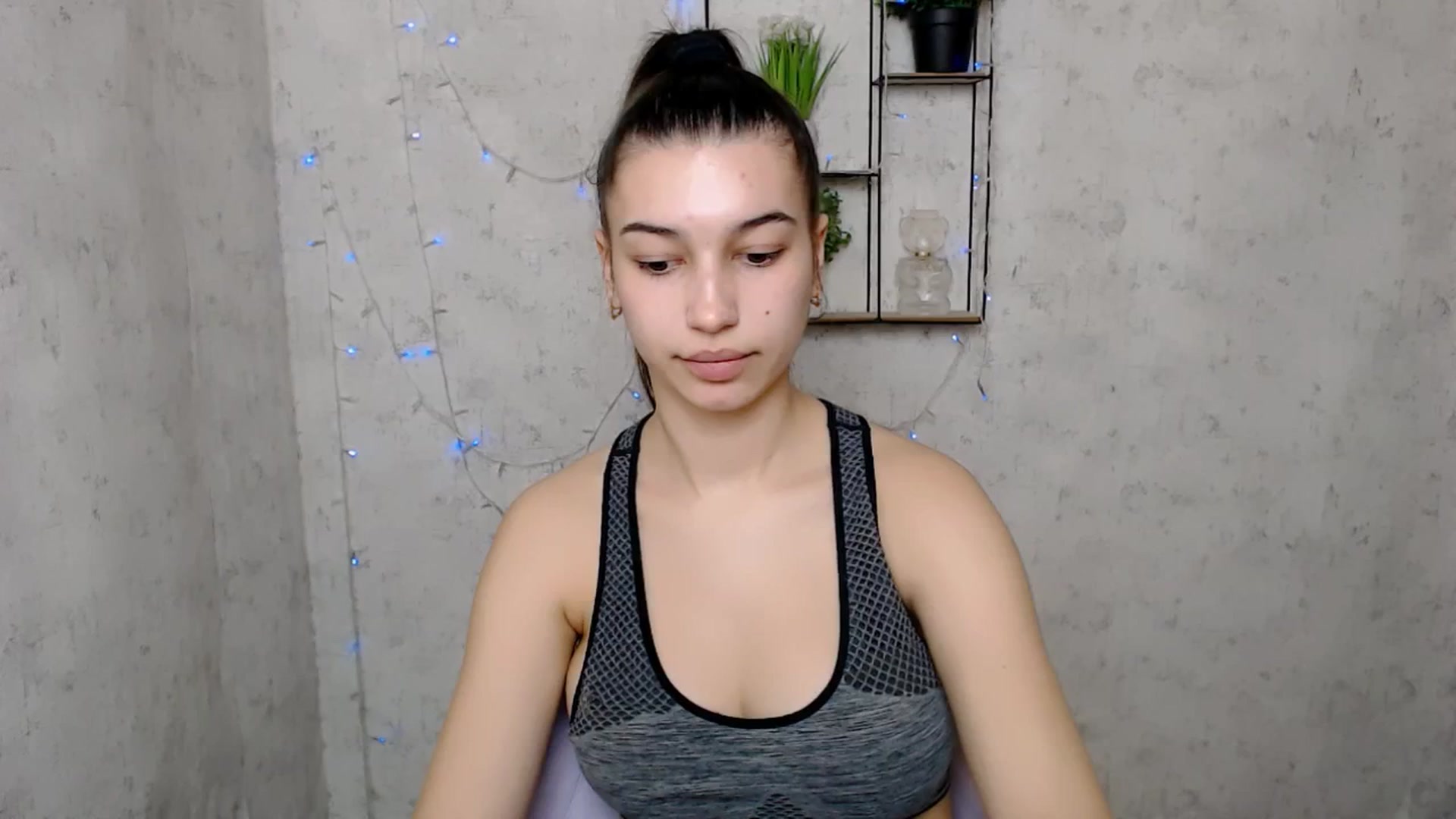 Gallery image thumbnail from PolaKim_'s myfreecams stream on, 03/18/2025, 07:44 image 11 of 20