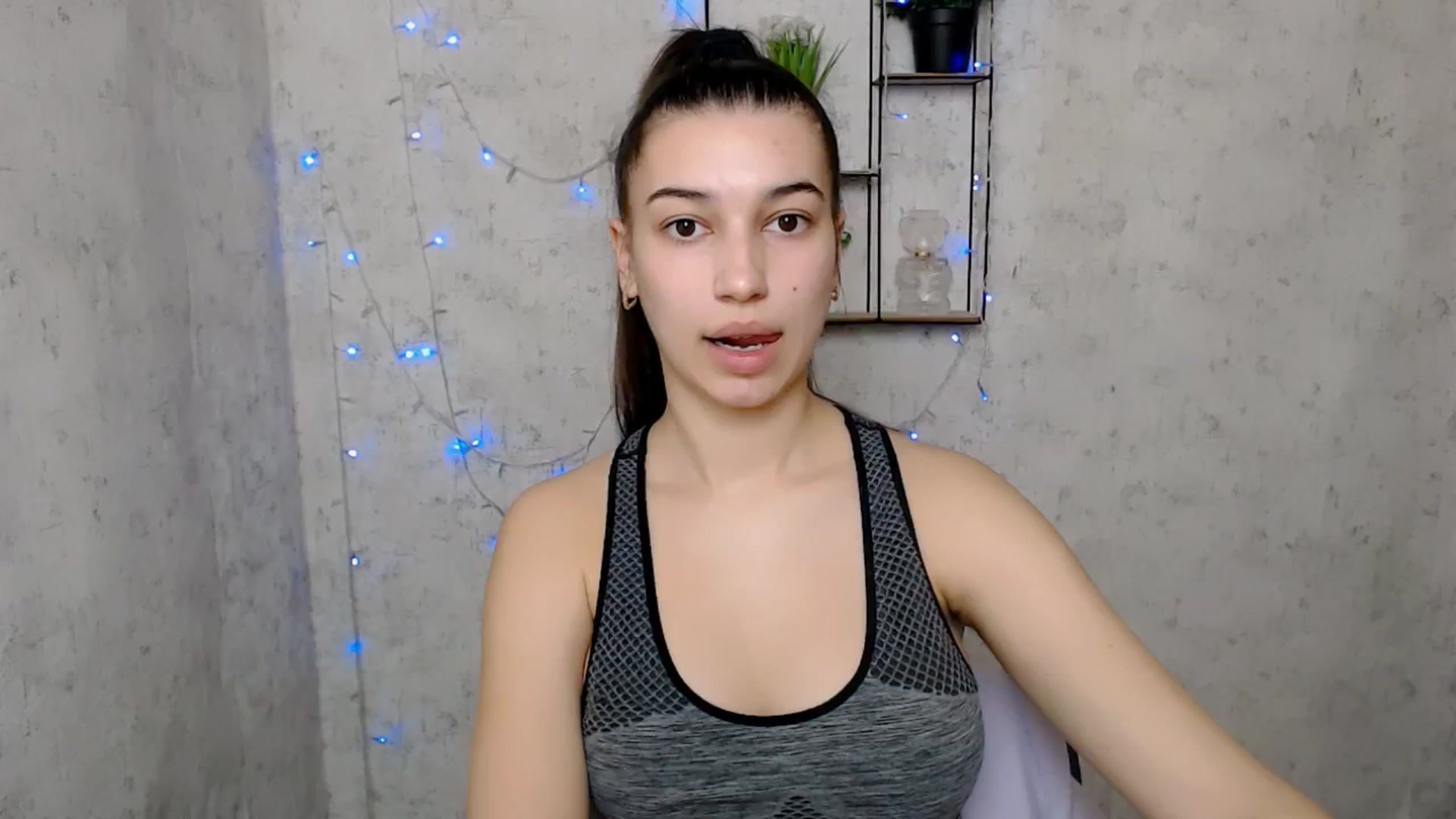 Gallery image thumbnail from PolaKim_'s myfreecams stream on, 03/18/2025, 07:44 image 6 of 20