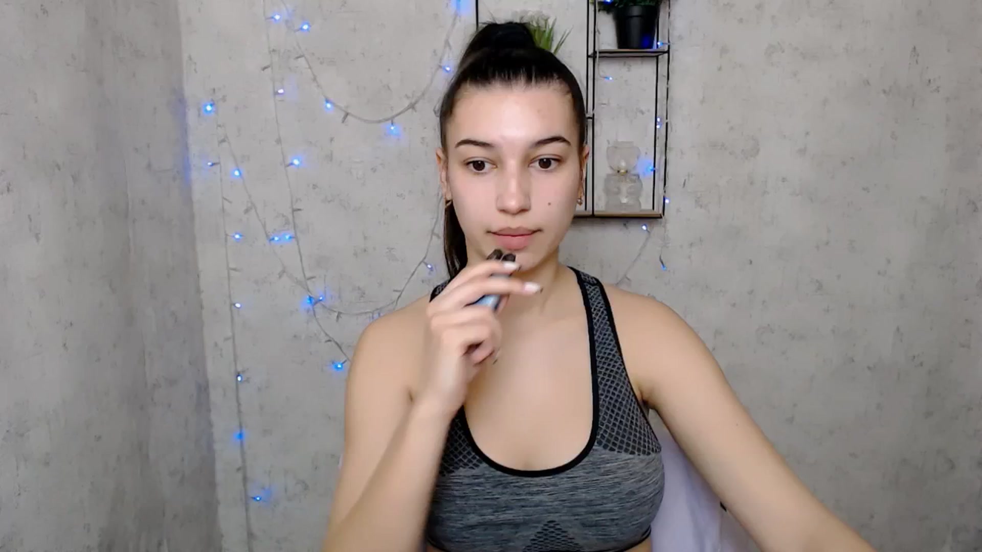 Gallery image thumbnail from PolaKim_'s myfreecams stream on, 03/18/2025, 07:44 image 12 of 20