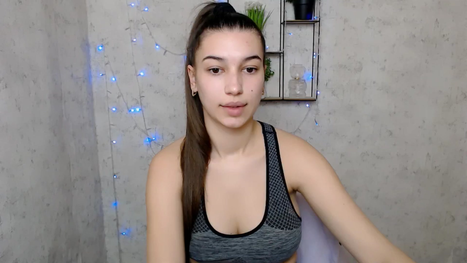 Gallery image thumbnail from PolaKim_'s myfreecams stream on, 03/18/2025, 08:13 image 14 of 20