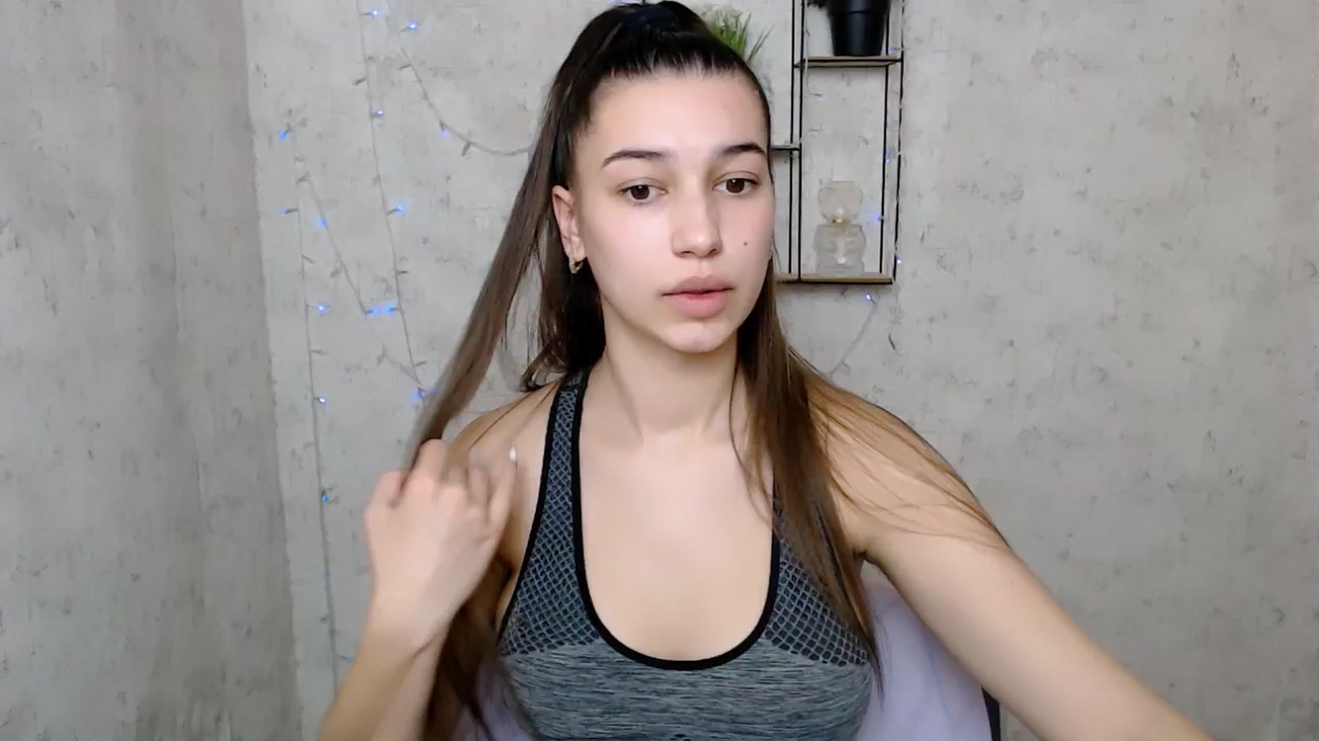 Gallery image thumbnail from PolaKim_'s myfreecams stream on, 03/18/2025, 08:13 image 18 of 20