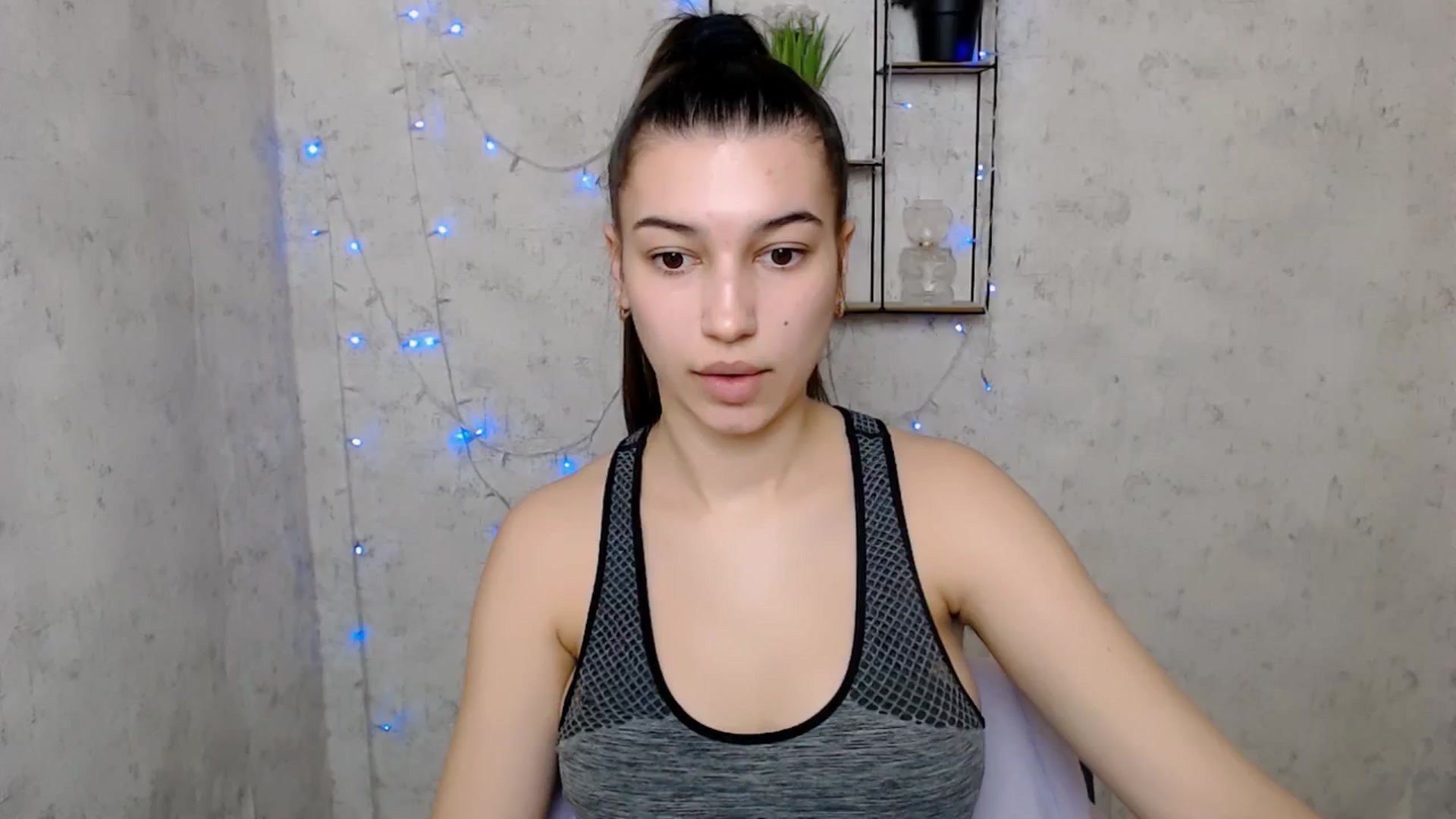 Gallery image thumbnail from PolaKim_'s myfreecams stream on, 03/18/2025, 08:13 image 8 of 20