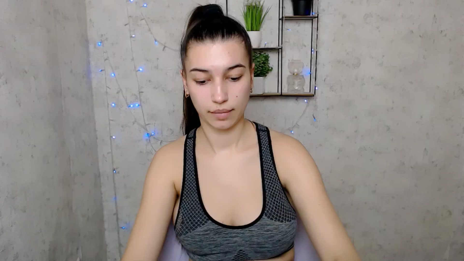 Gallery image thumbnail from PolaKim_'s myfreecams stream on, 03/18/2025, 08:45 image 17 of 20