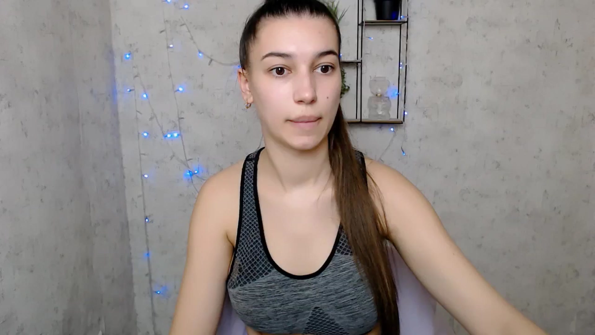 Gallery image thumbnail from PolaKim_'s myfreecams stream on, 03/18/2025, 09:08 image 6 of 20