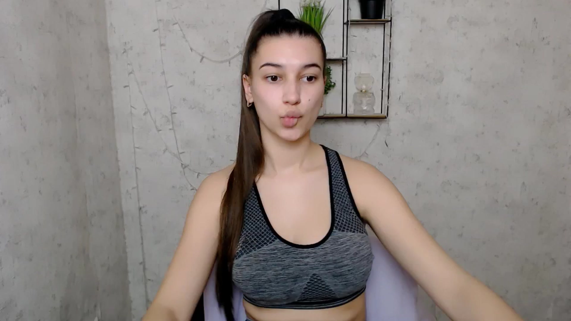 Gallery image thumbnail from PolaKim_'s myfreecams stream on, 03/18/2025, 09:08 image 12 of 20