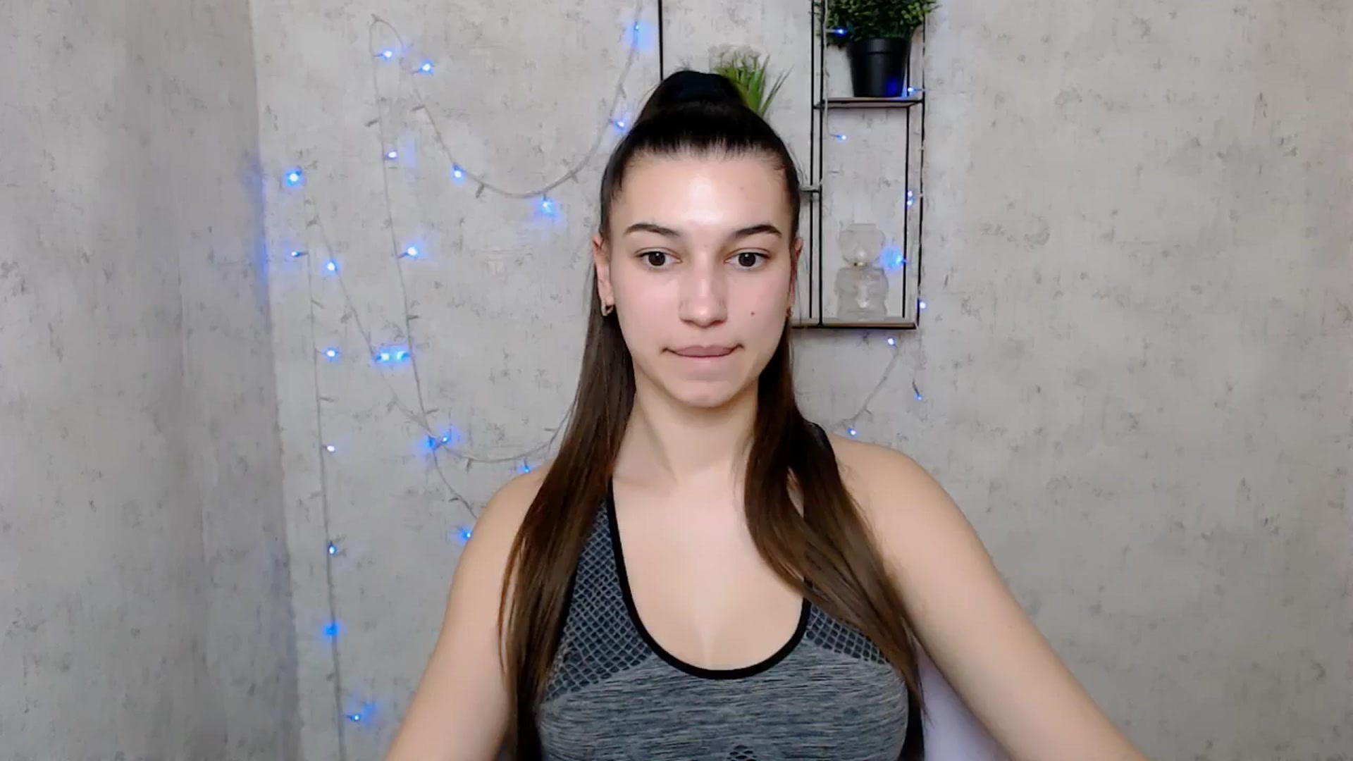 Gallery image thumbnail from PolaKim_'s myfreecams stream on, 03/18/2025, 12:17 image 6 of 20