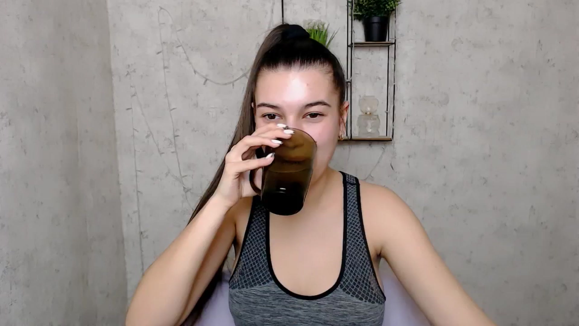 Gallery image thumbnail from PolaKim_'s myfreecams stream on, 03/18/2025, 12:17 image 12 of 20