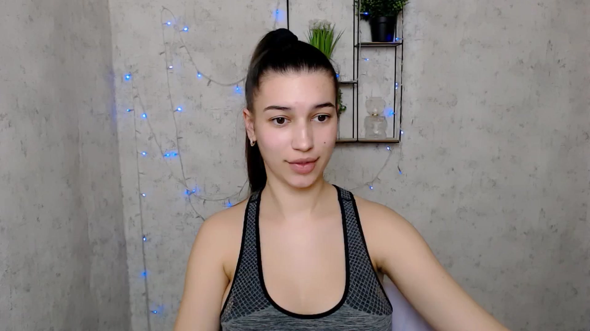 Gallery image thumbnail from PolaKim_'s myfreecams stream on, 03/18/2025, 13:25 image 16 of 20