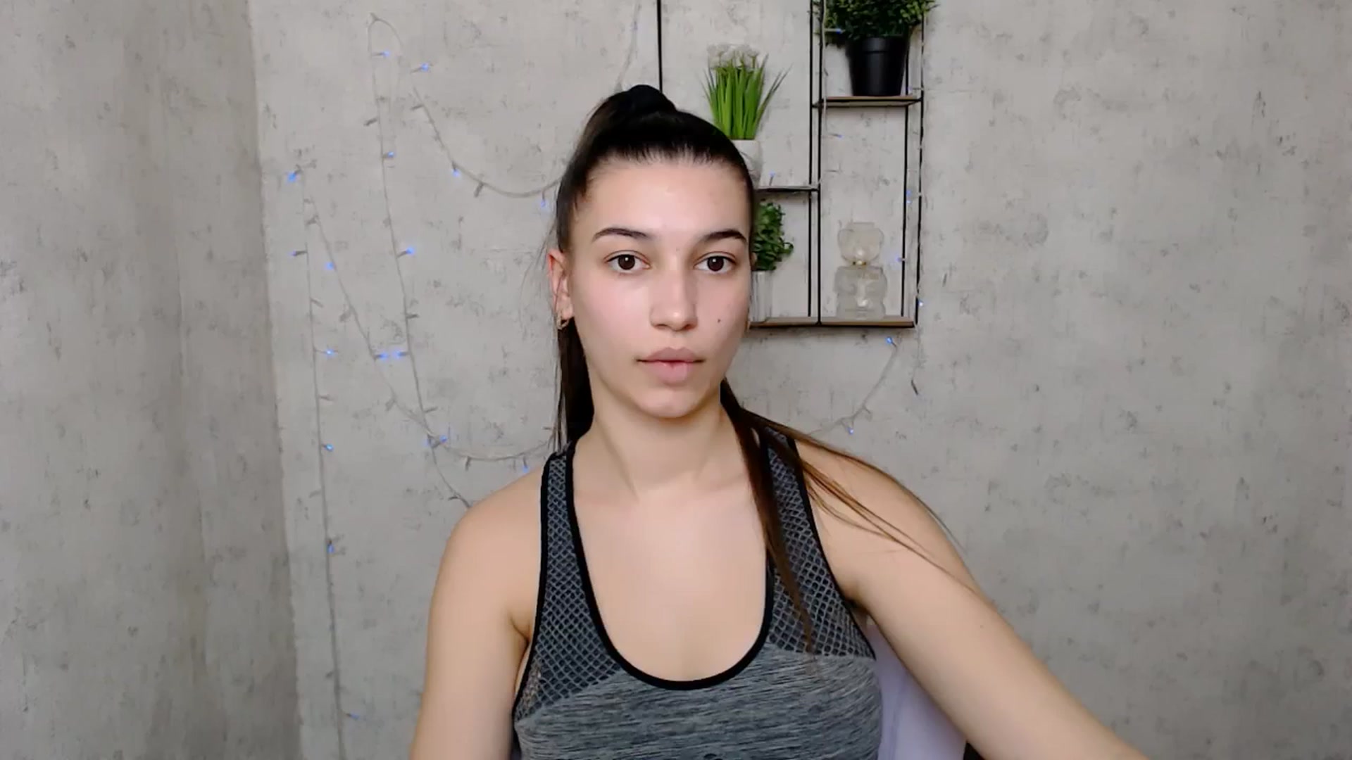 Gallery image thumbnail from PolaKim_'s myfreecams stream on, 03/18/2025, 13:25 image 12 of 20