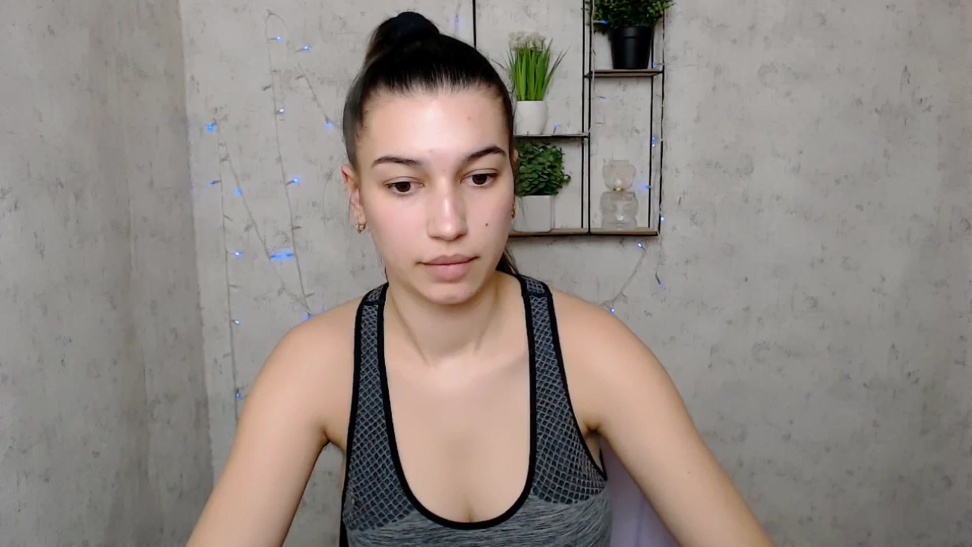 Gallery image thumbnail from PolaKim_'s myfreecams stream on, 03/18/2025, 13:25 image 11 of 20