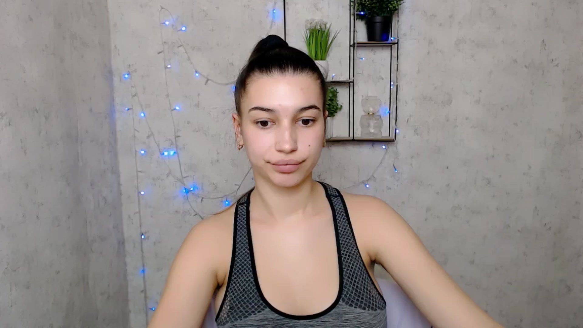 Gallery image thumbnail from PolaKim_'s myfreecams stream on, 03/18/2025, 13:25 image 15 of 20