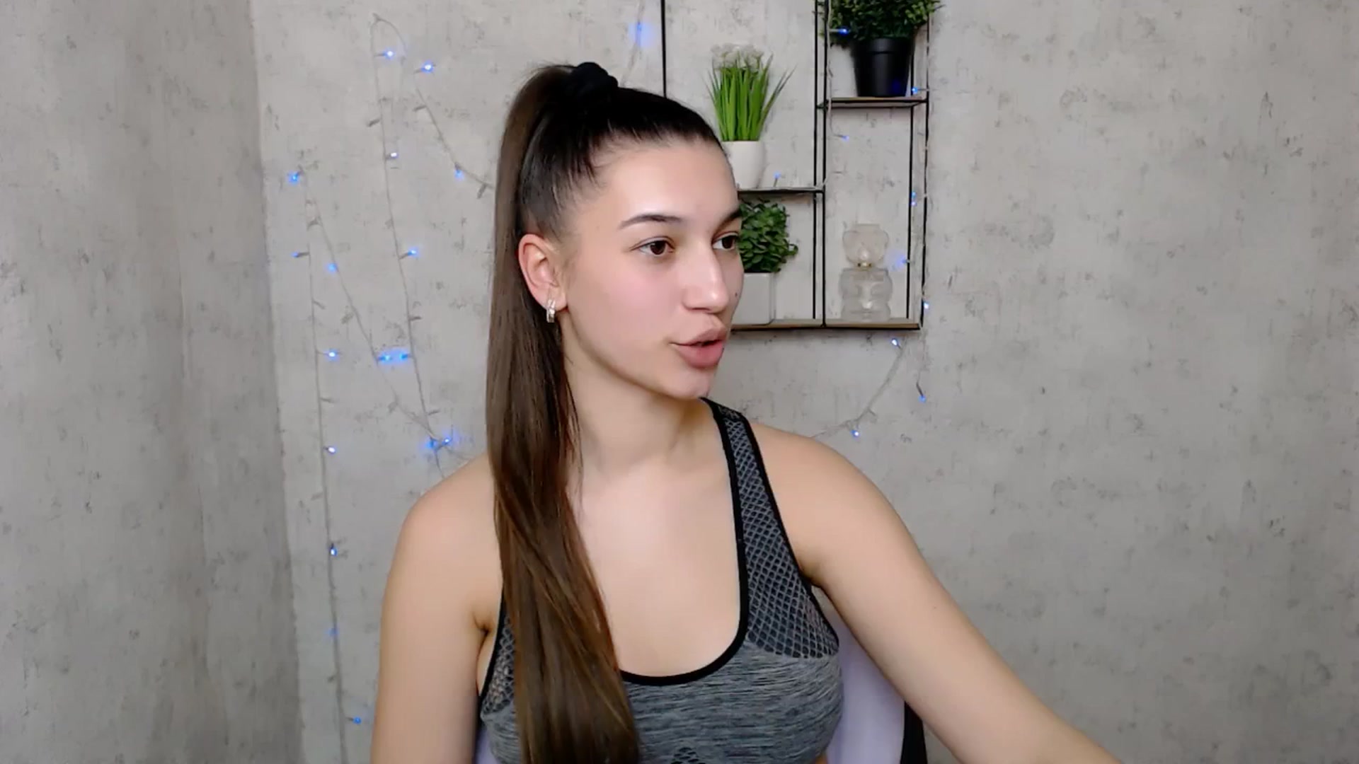 Gallery image thumbnail from PolaKim_'s myfreecams stream on, 03/18/2025, 13:25 image 4 of 20