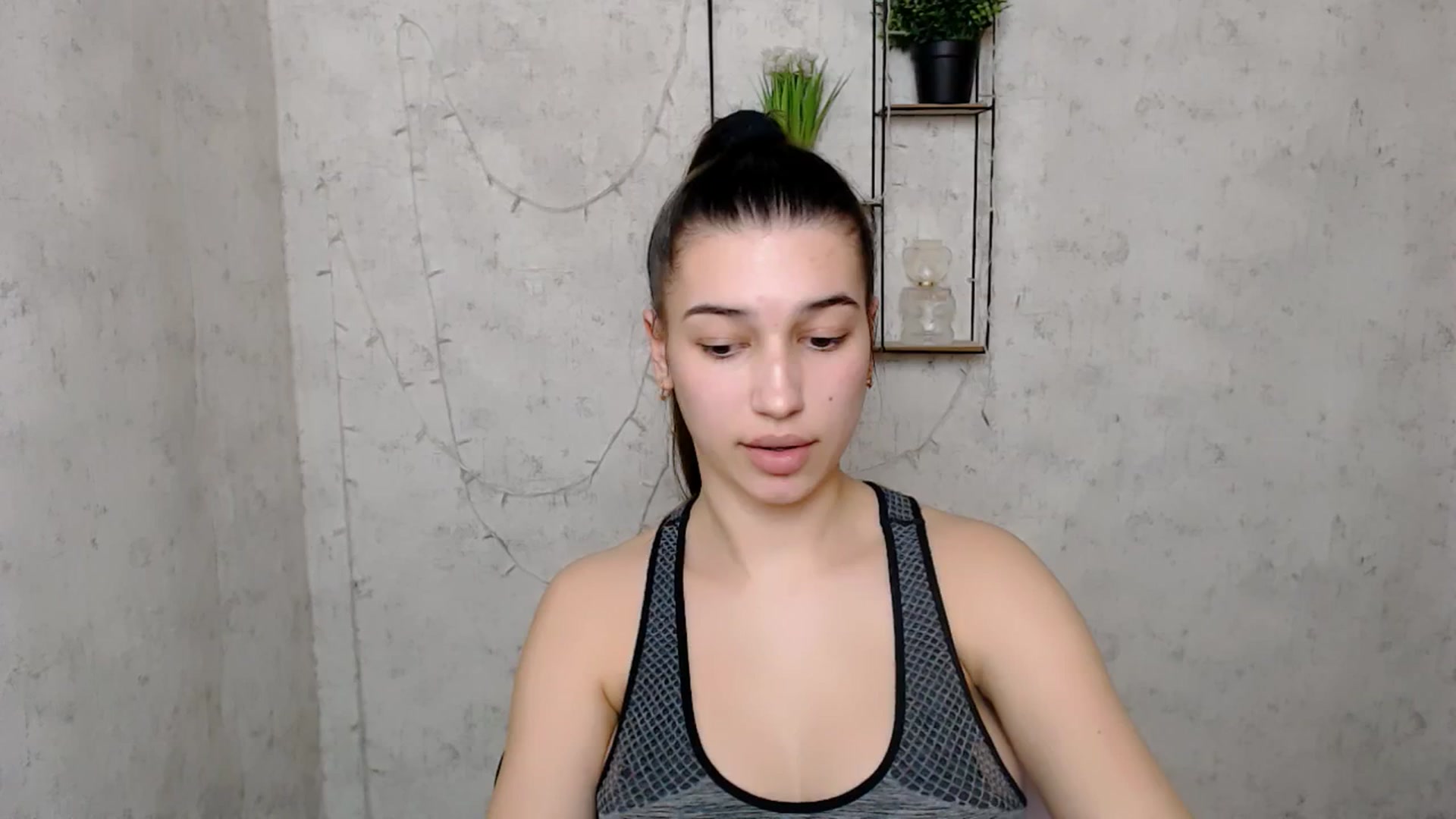 Gallery image thumbnail from PolaKim_'s myfreecams stream on, 03/18/2025, 14:16 image 15 of 20