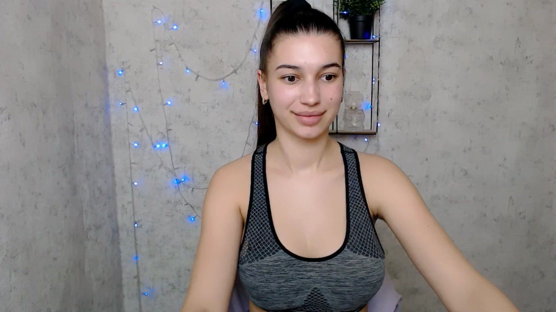 Gallery image thumbnail from PolaKim_'s myfreecams stream on, 03/18/2025, 14:16 image 17 of 20