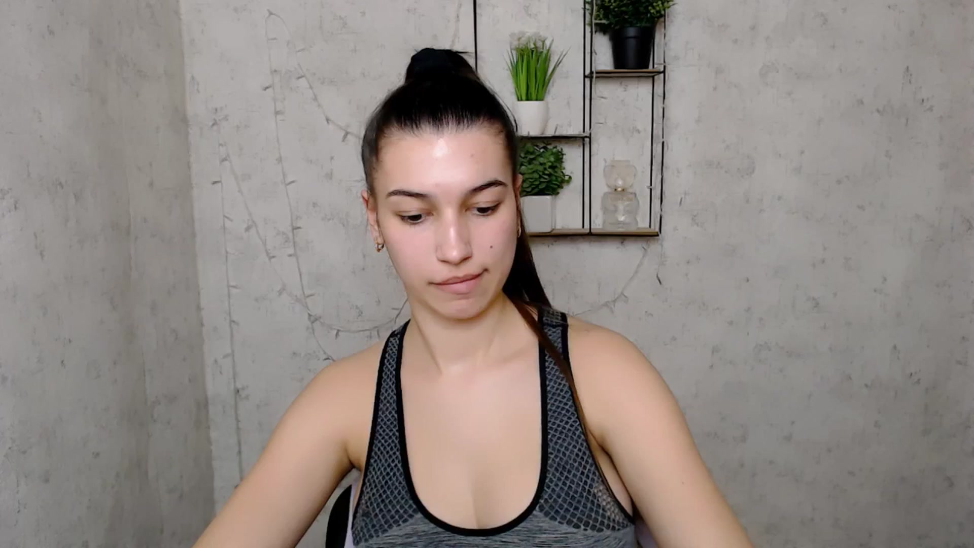 Gallery image thumbnail from PolaKim_'s myfreecams stream on, 03/18/2025, 14:16 image 3 of 20