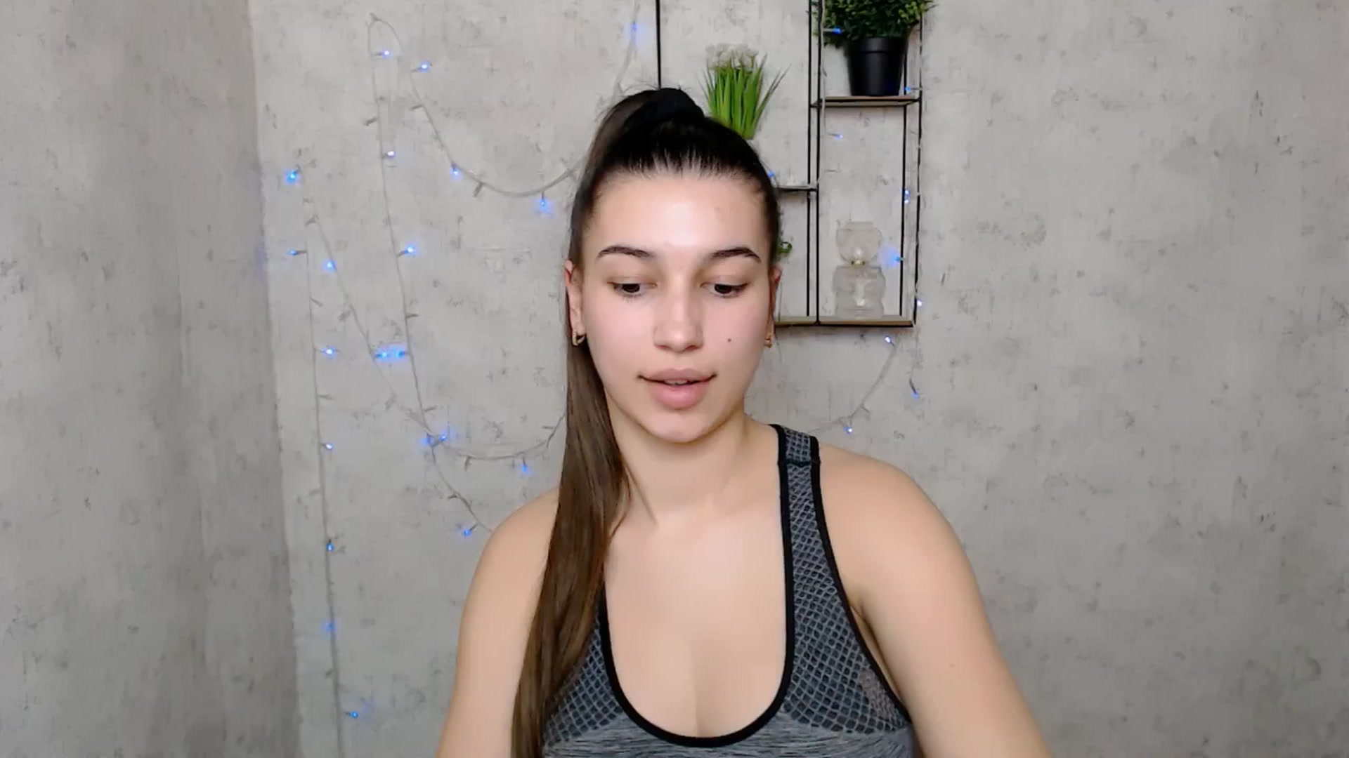 Gallery image thumbnail from PolaKim_'s myfreecams stream on, 03/18/2025, 14:16 image 12 of 20