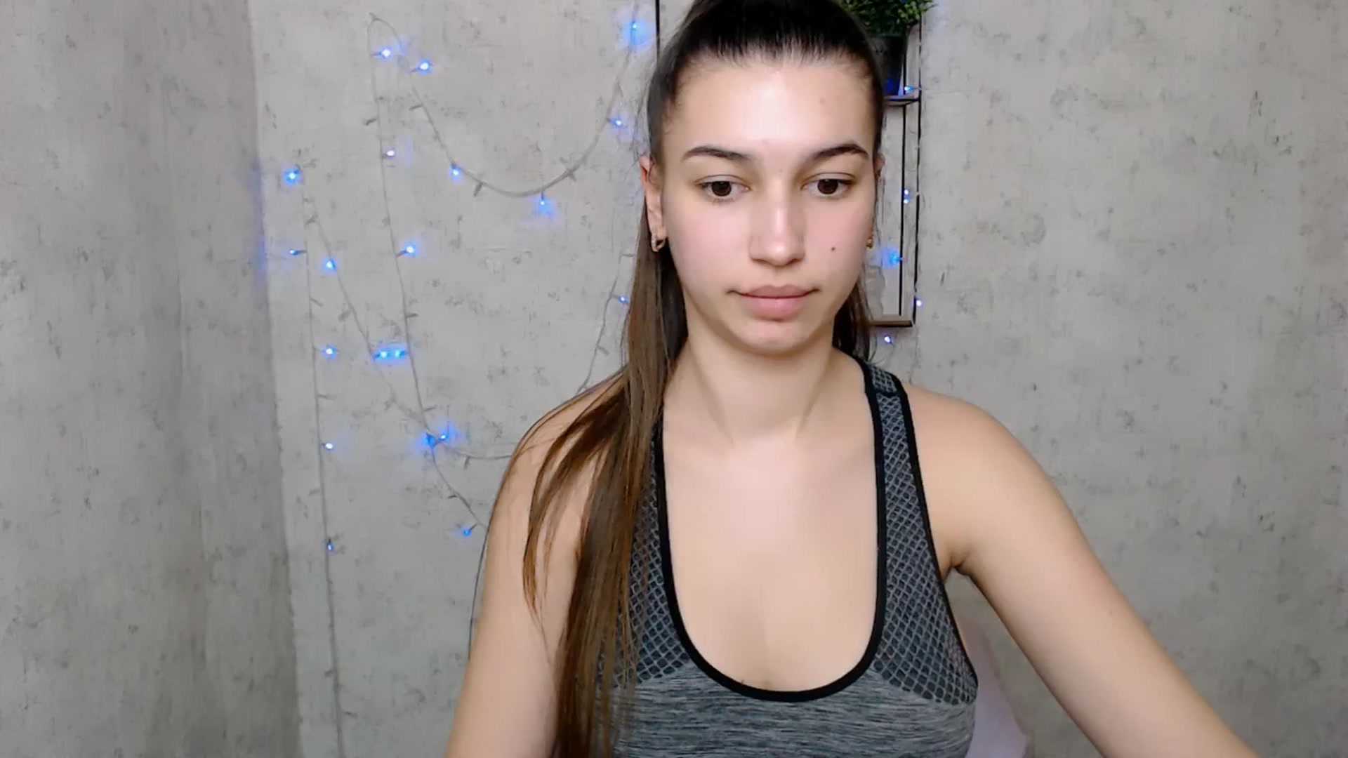 Gallery image thumbnail from PolaKim_'s myfreecams stream on, 03/18/2025, 14:16 image 5 of 20