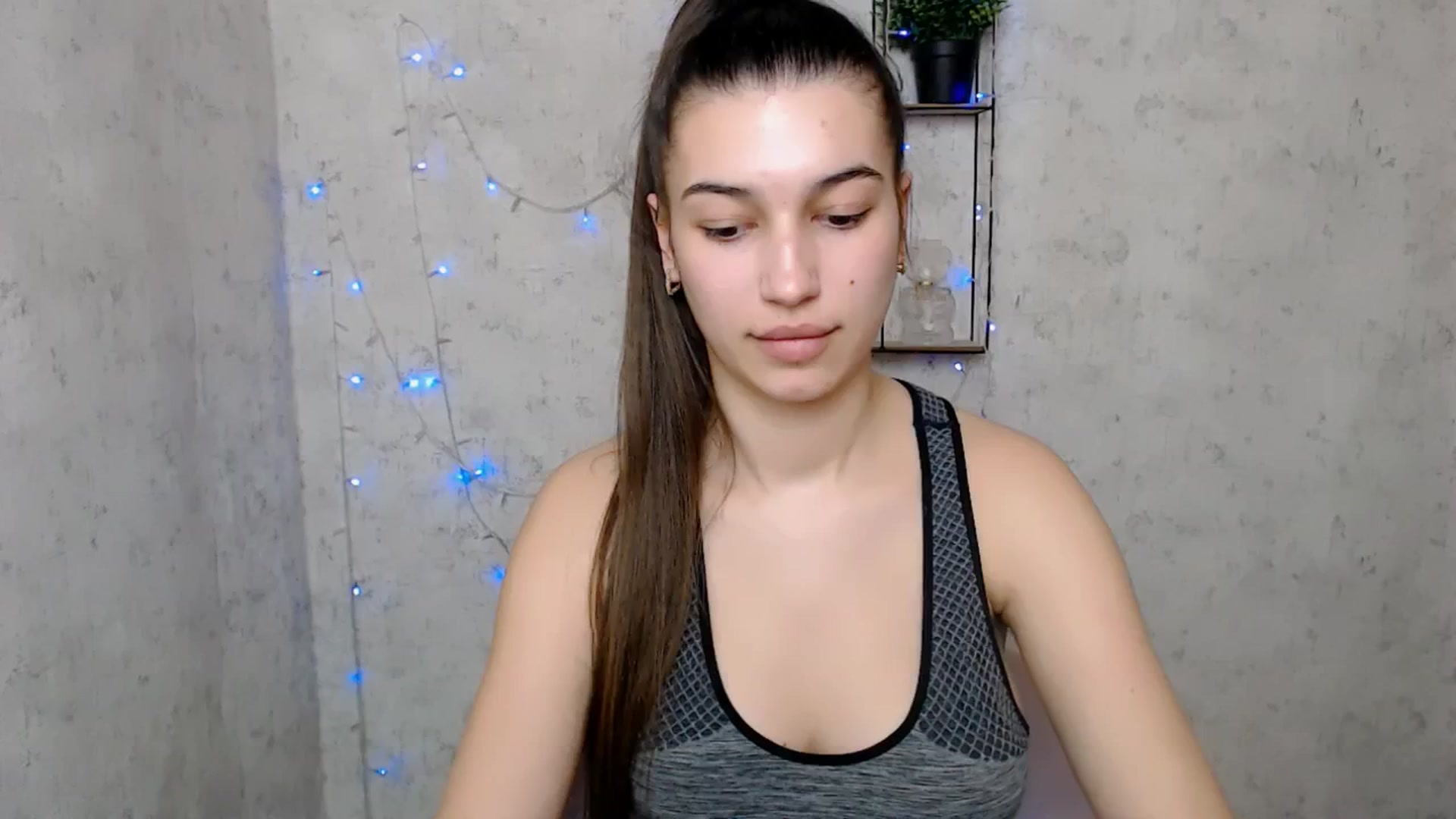 Gallery image thumbnail from PolaKim_'s myfreecams stream on, 03/18/2025, 14:16 image 6 of 20
