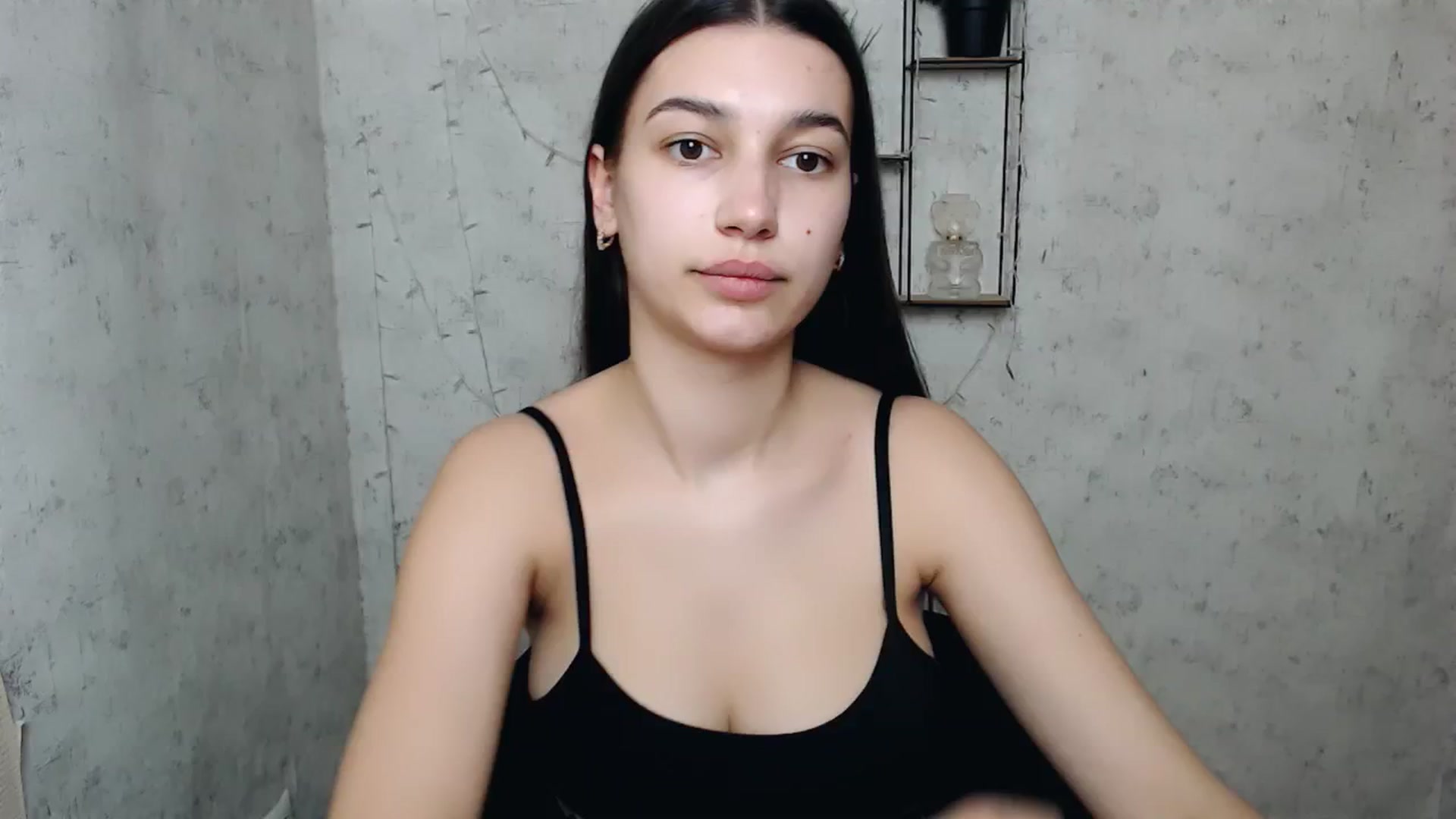 Gallery image thumbnail from PolaKim_'s myfreecams stream on, 03/19/2025, 11:43 image 6 of 20