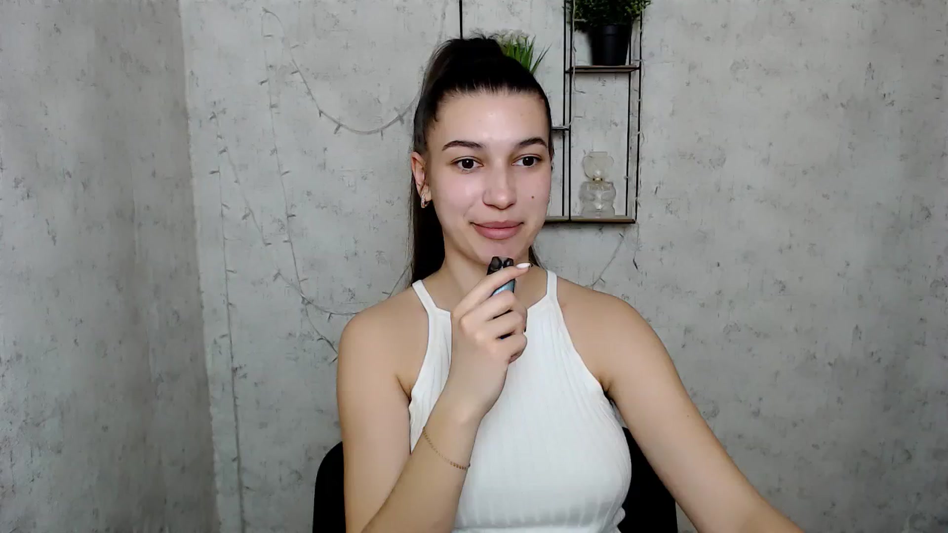 Gallery image thumbnail from PolaKim_'s myfreecams stream on, 03/21/2025, 10:29 image 8 of 20