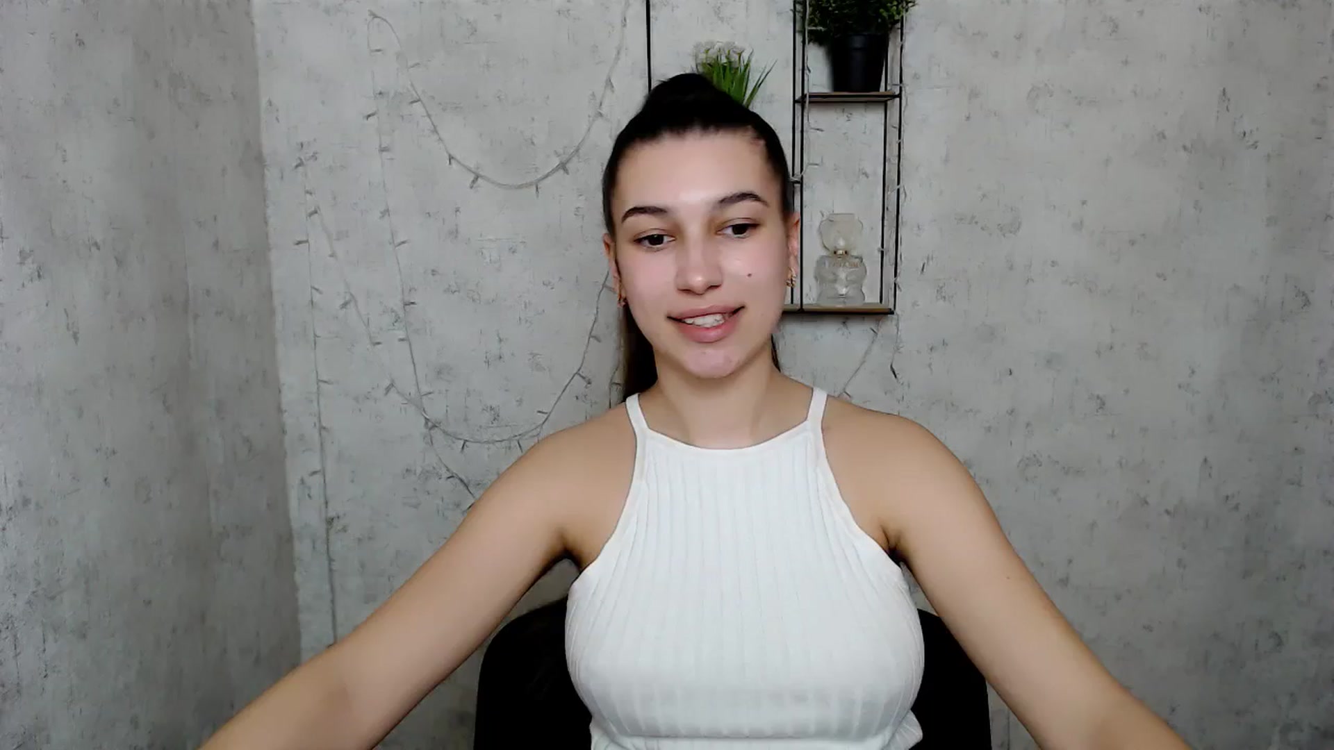 Gallery image thumbnail from PolaKim_'s myfreecams stream on, 03/21/2025, 10:29 image 14 of 20